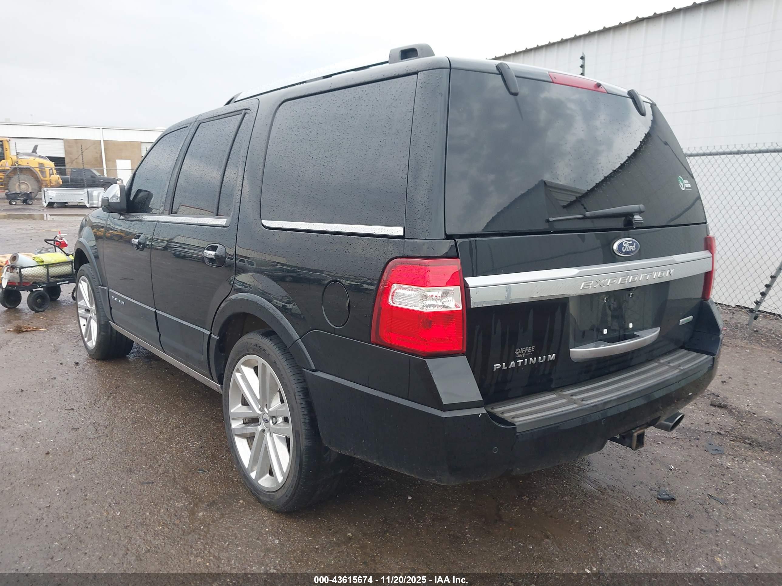 FORD EXPEDITION image 3