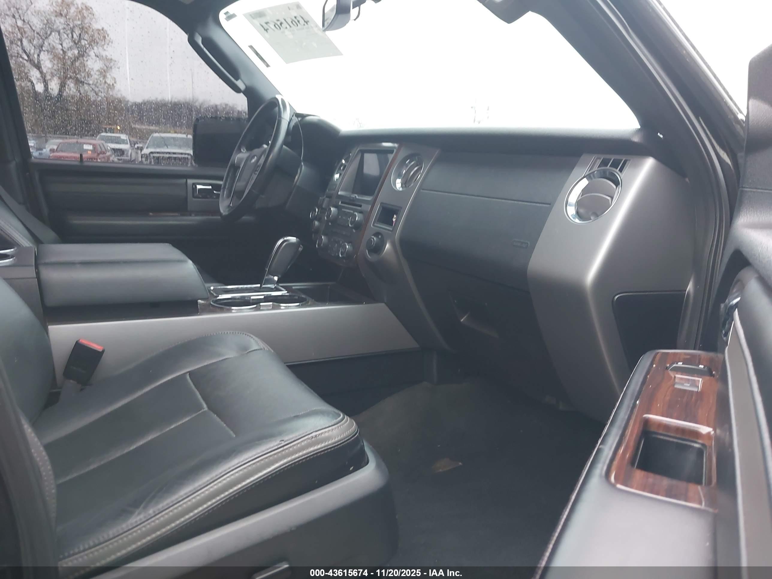 FORD EXPEDITION image 5