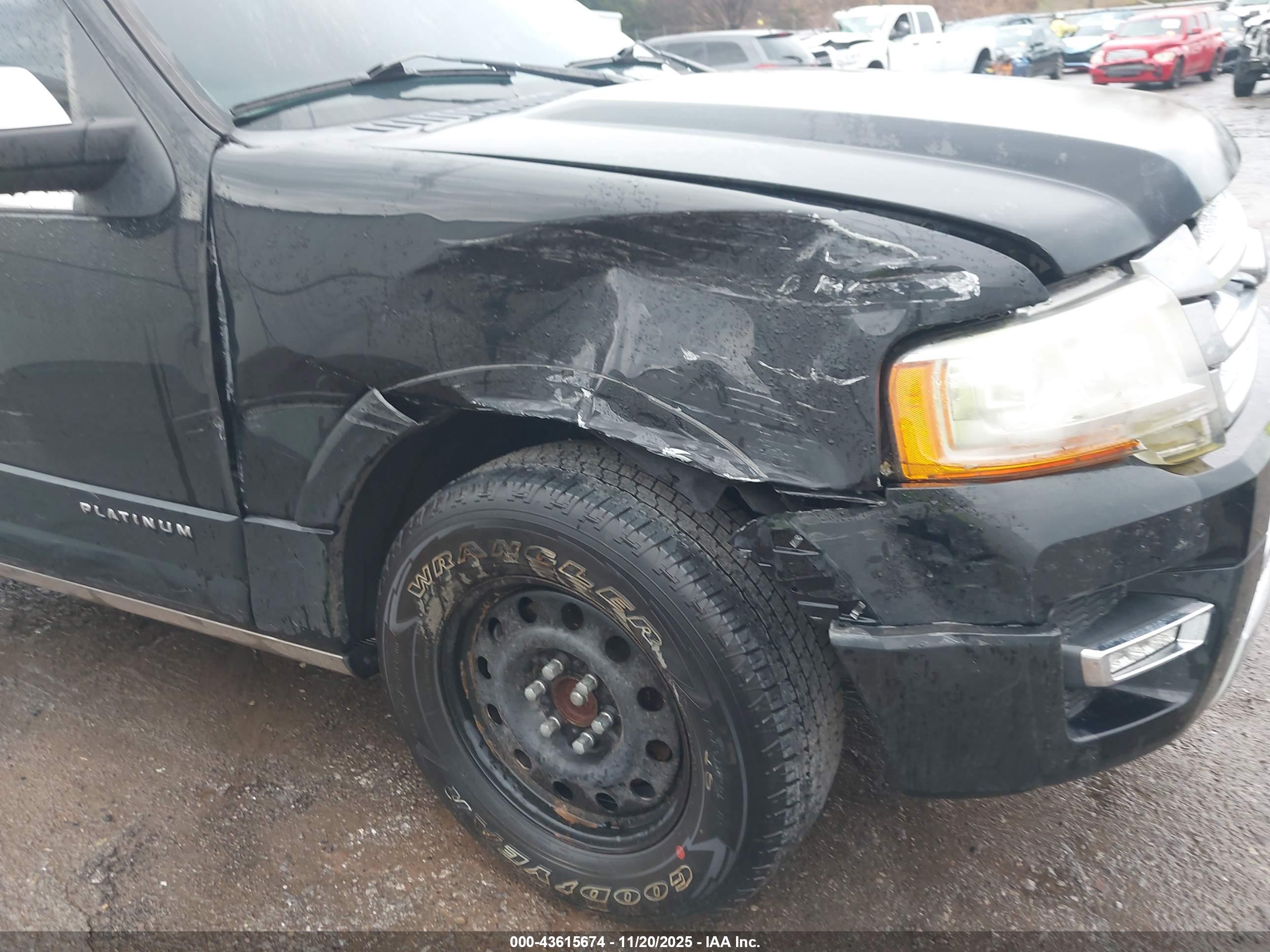FORD EXPEDITION image 6