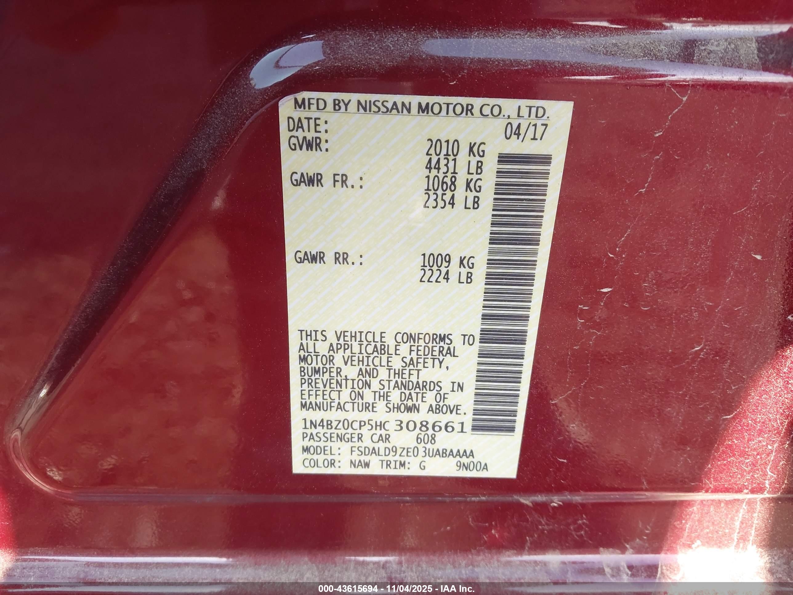 NISSAN LEAF image 9