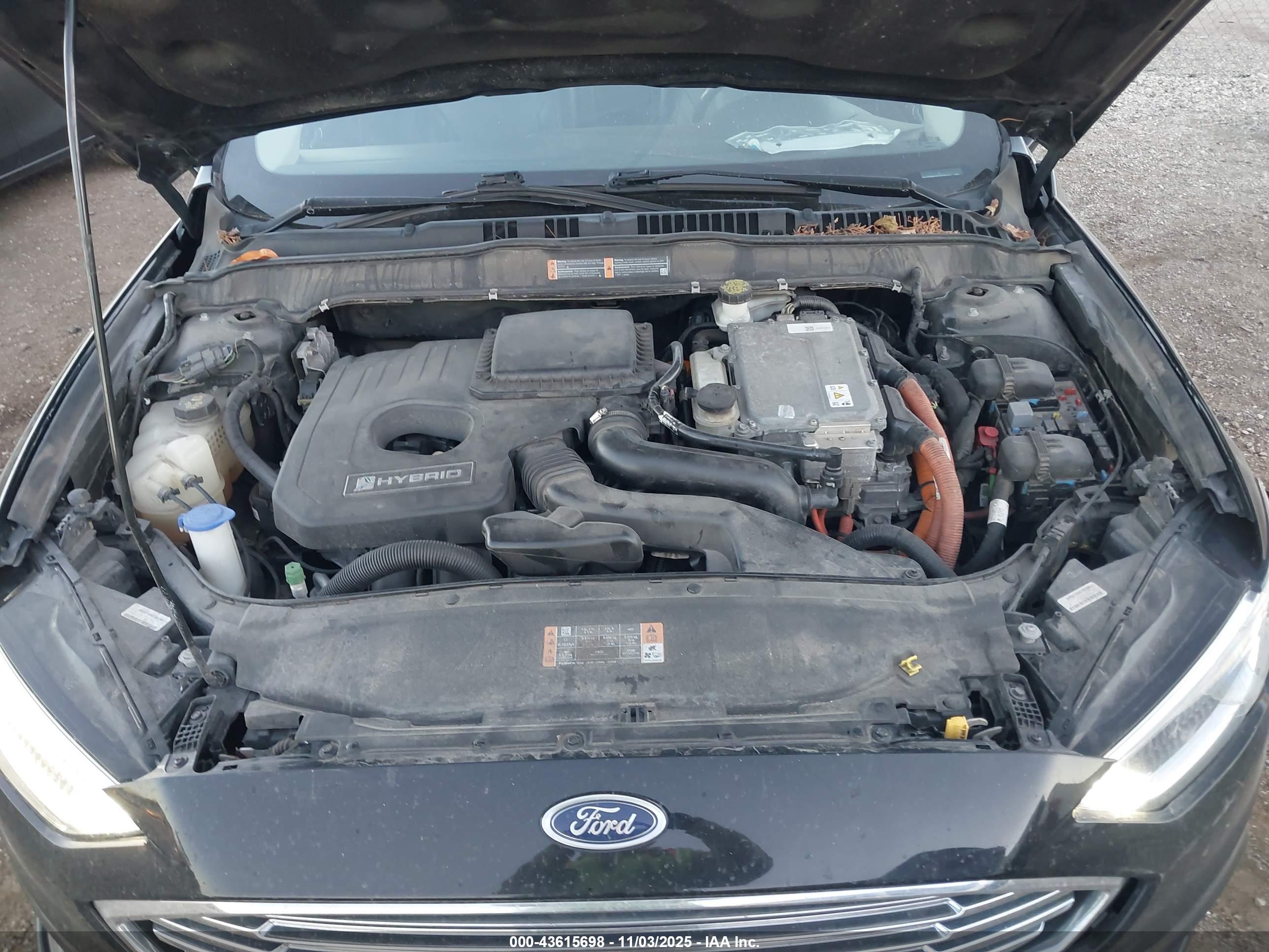 FORD FUSION image 10