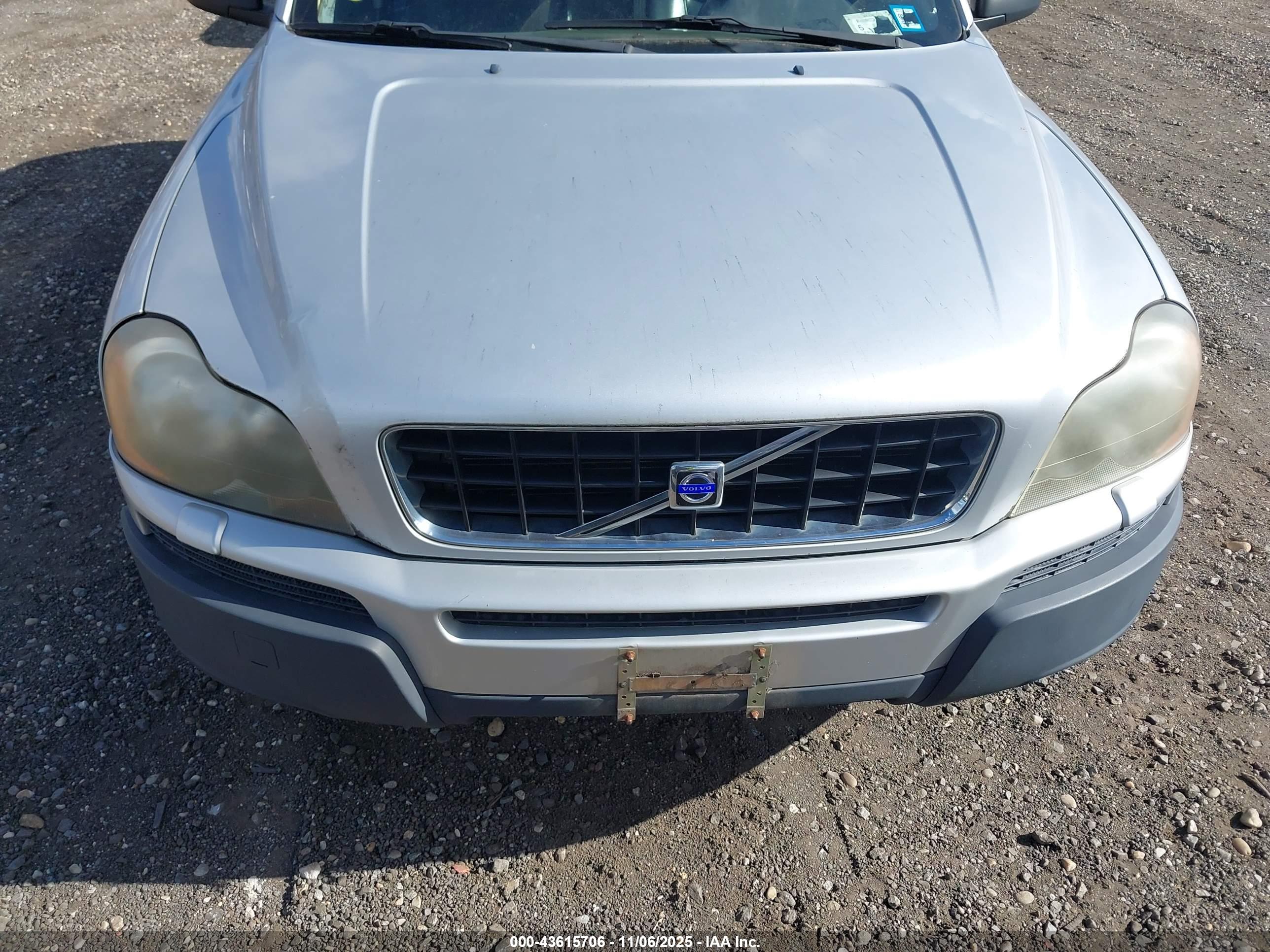 VOLVO XC90 image 6