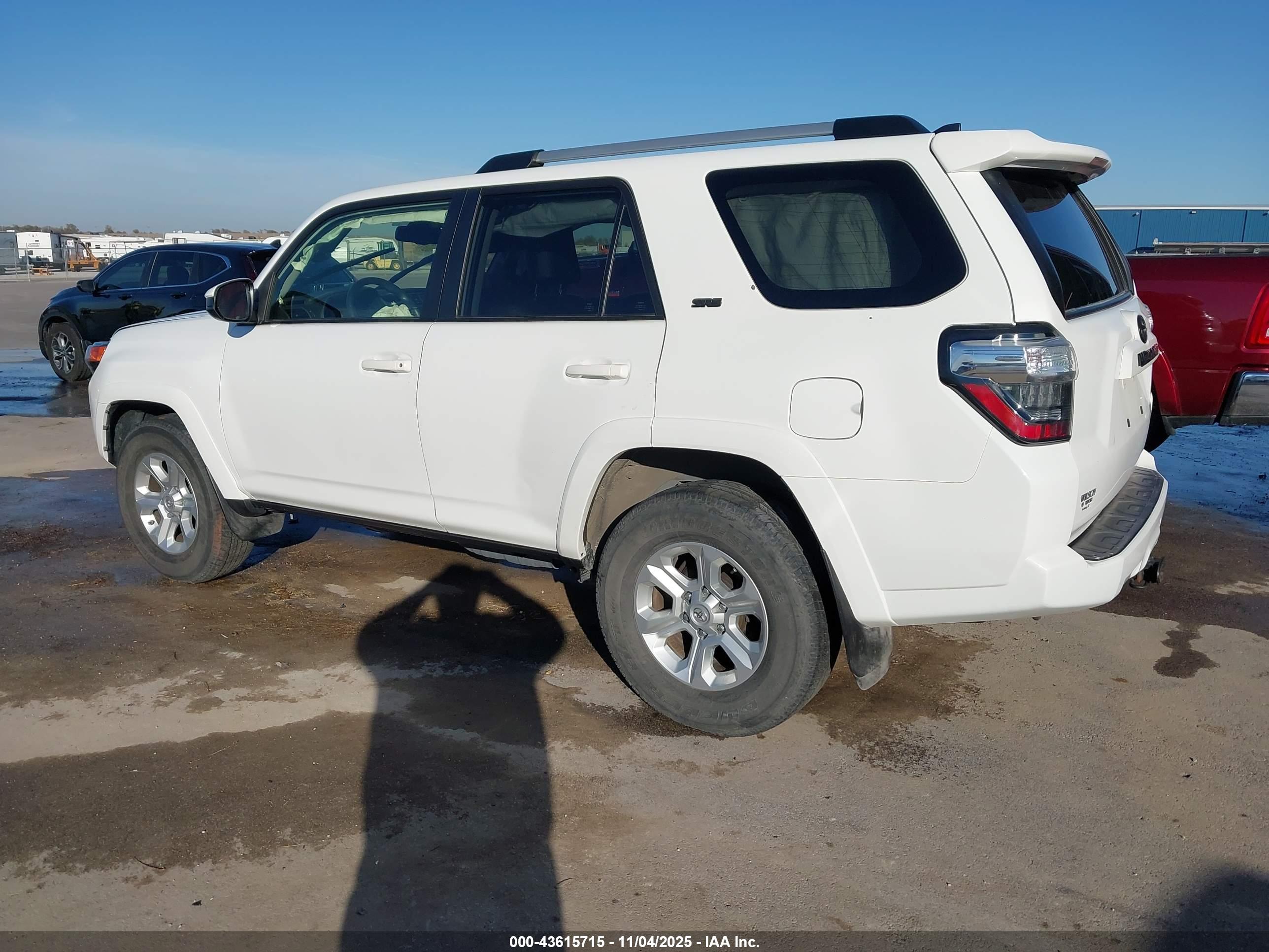 TOYOTA 4RUNNER image 3