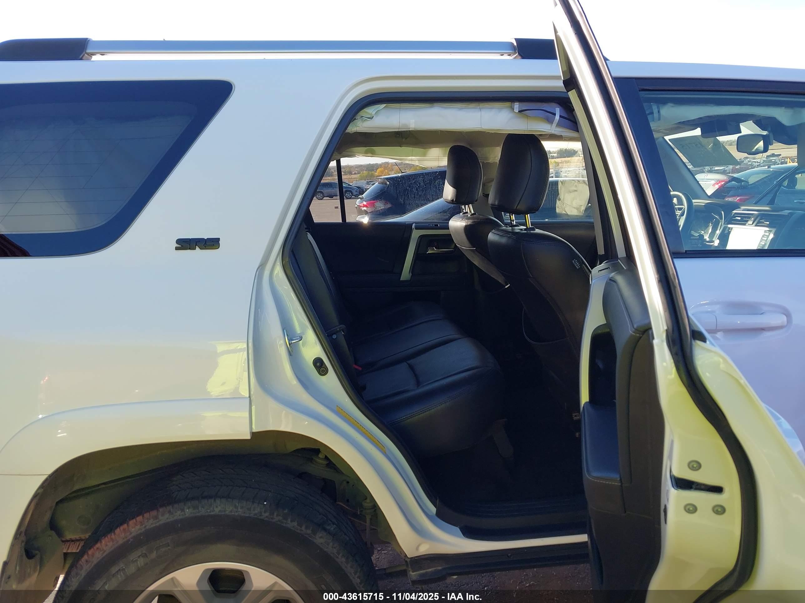 TOYOTA 4RUNNER image 8