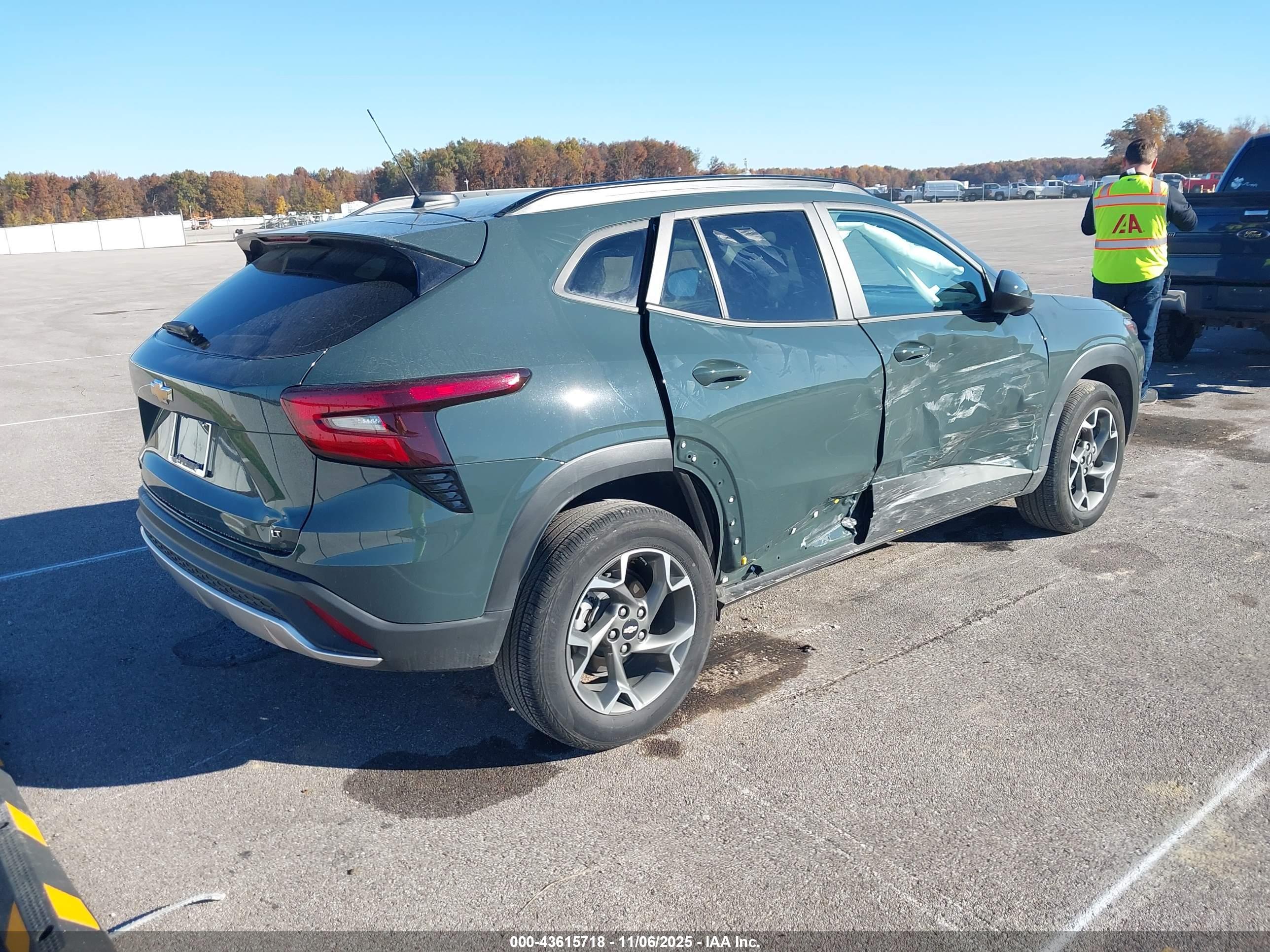 CHEVROLET TRAX image 4