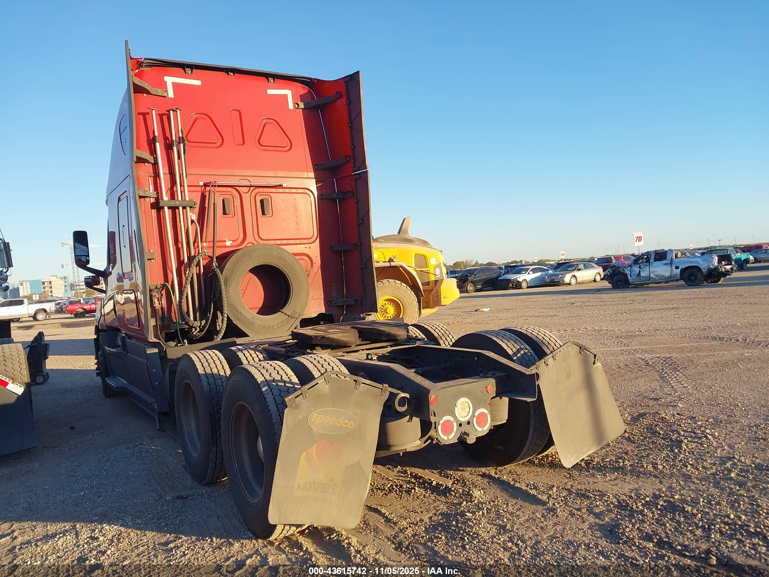 FREIGHTLINER NEW image 3