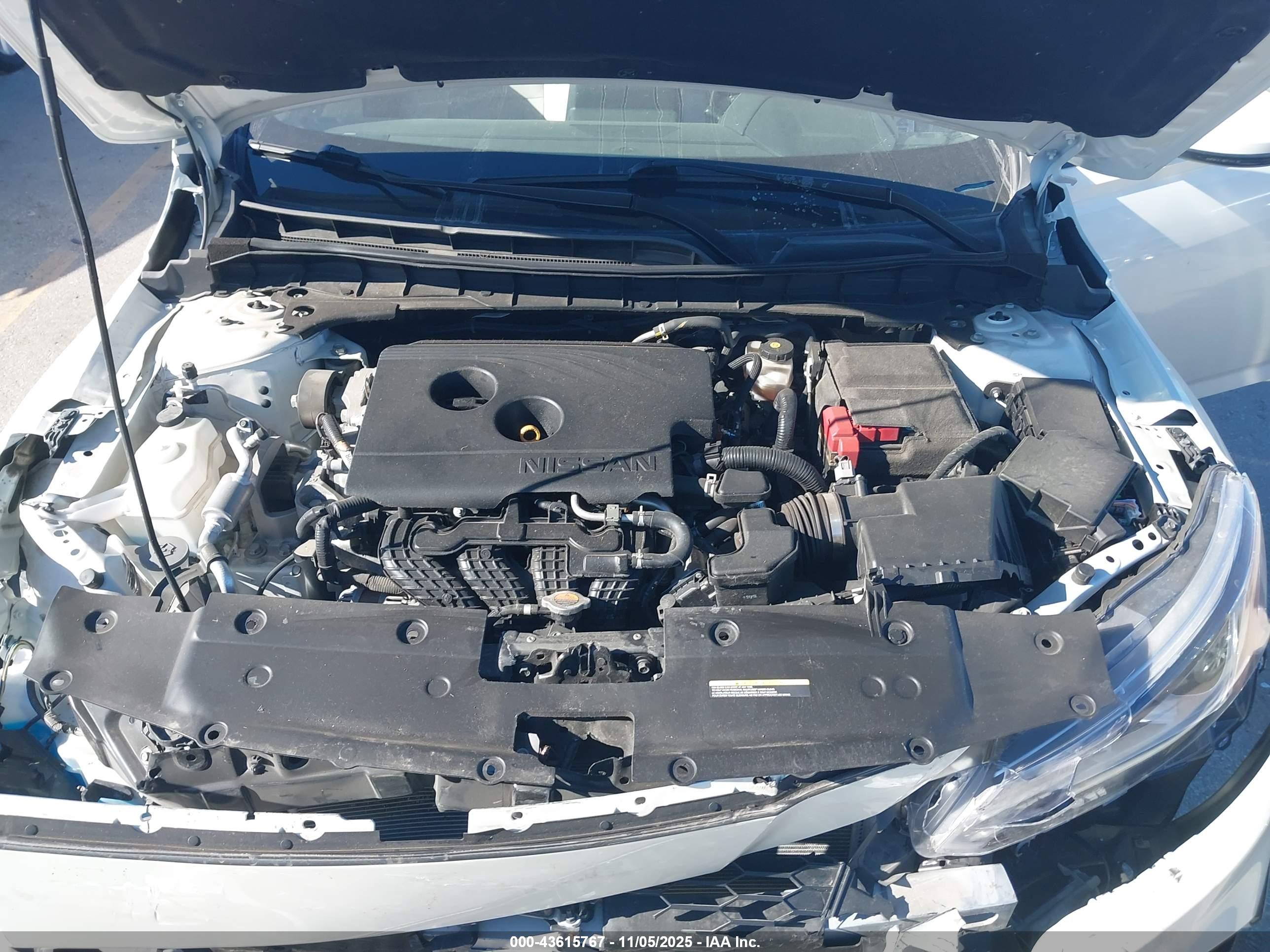 NISSAN ALTIMA image 10