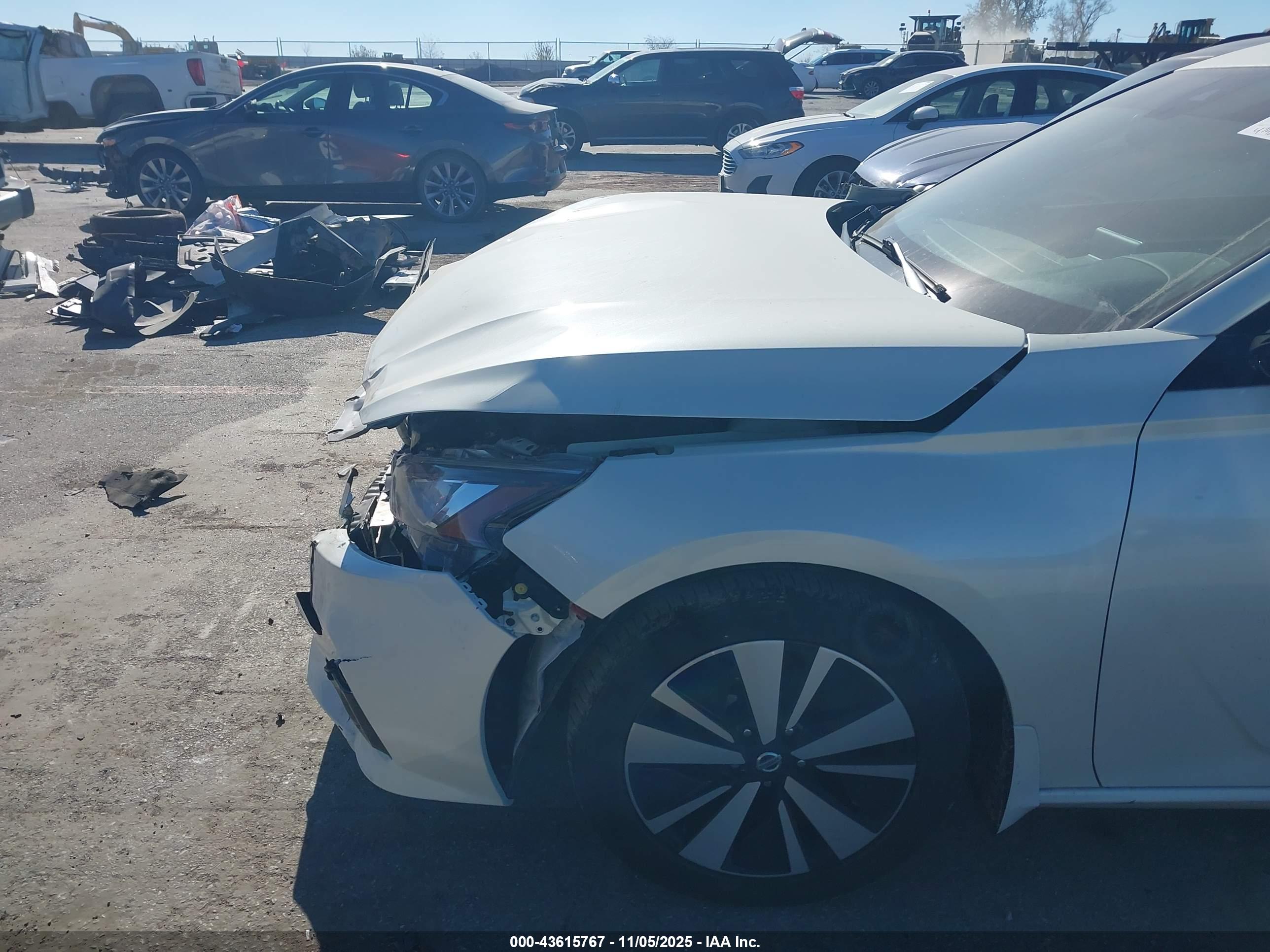 NISSAN ALTIMA image 6