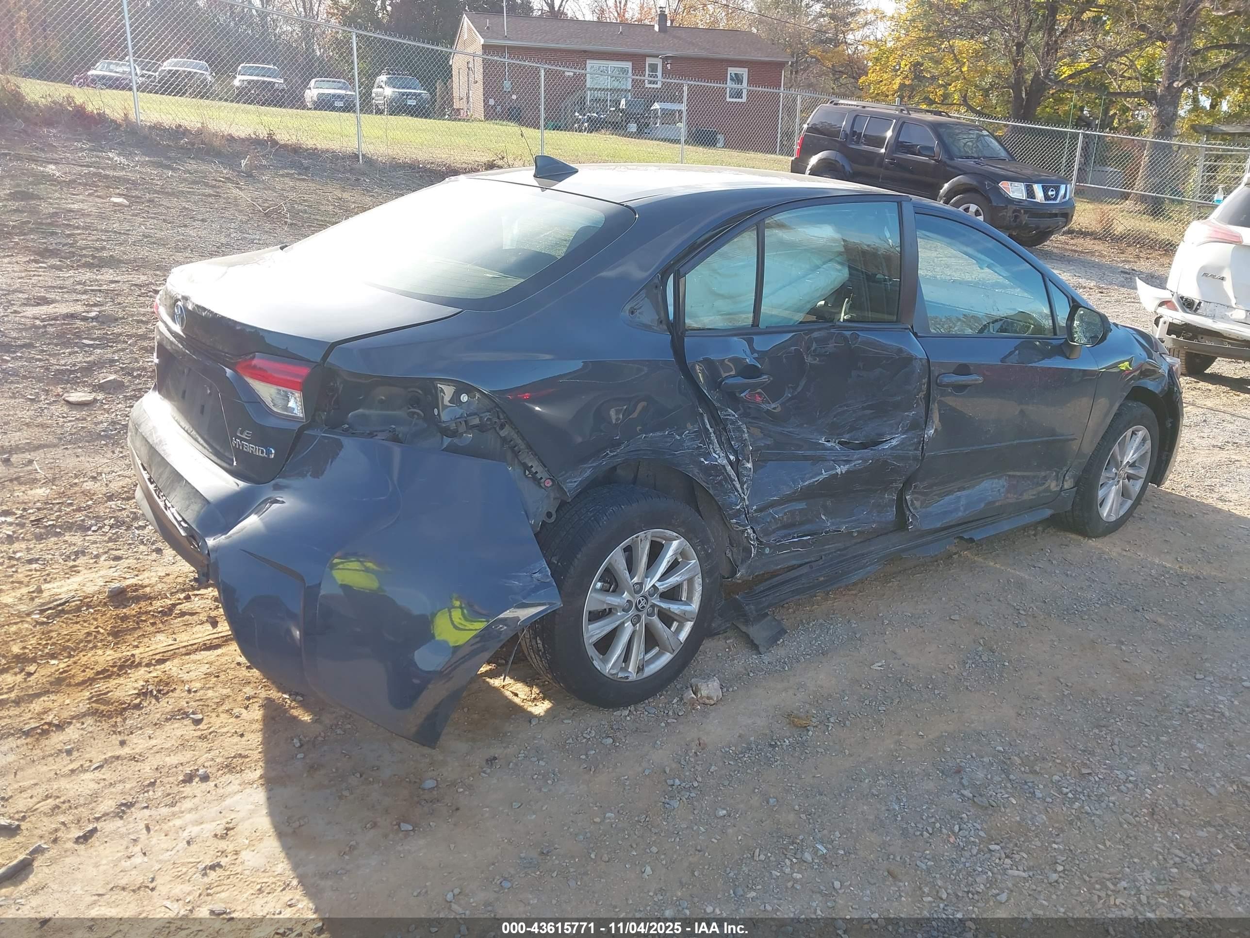 TOYOTA COROLLA image 4