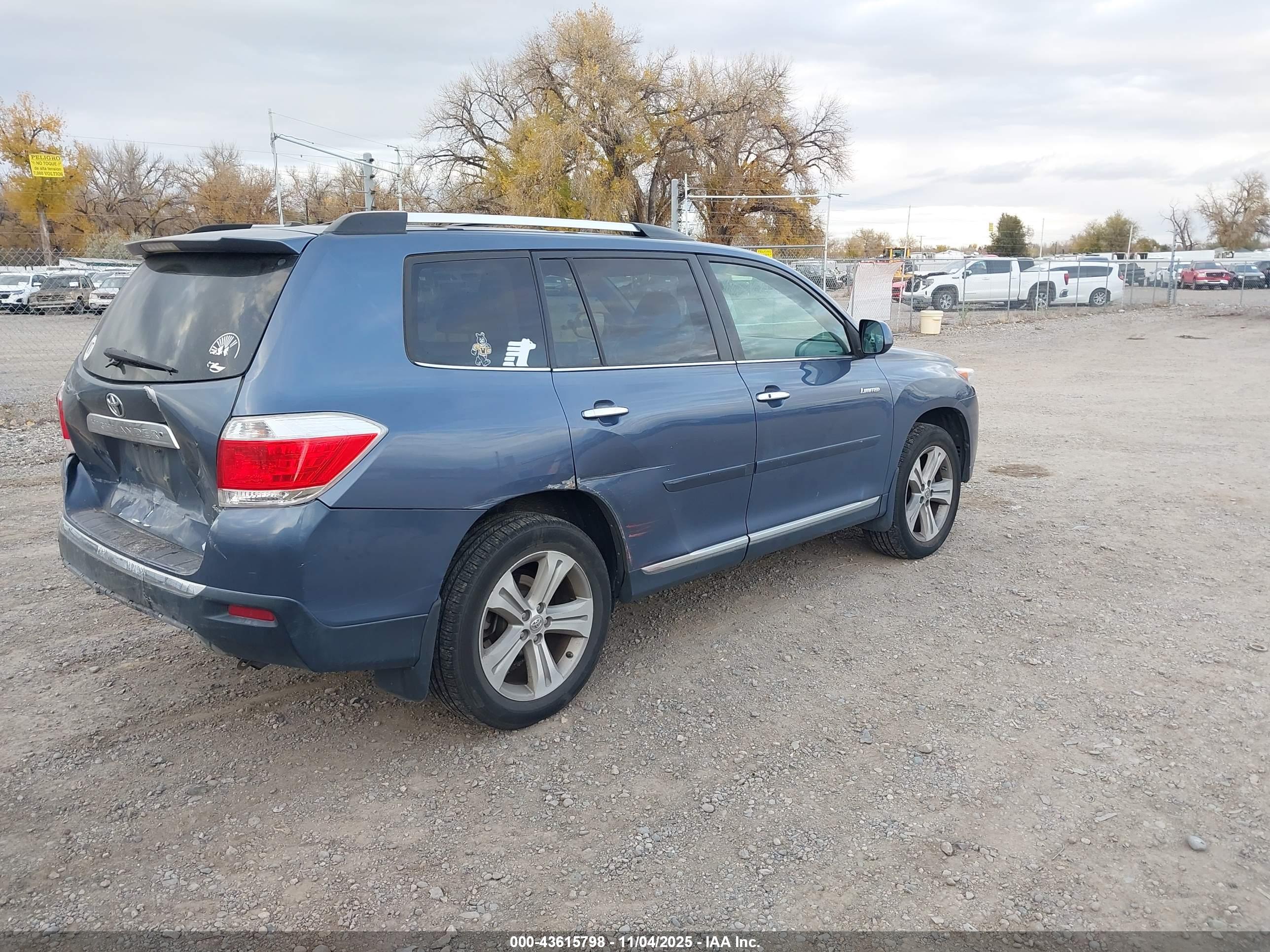 TOYOTA HIGHLANDER image 4