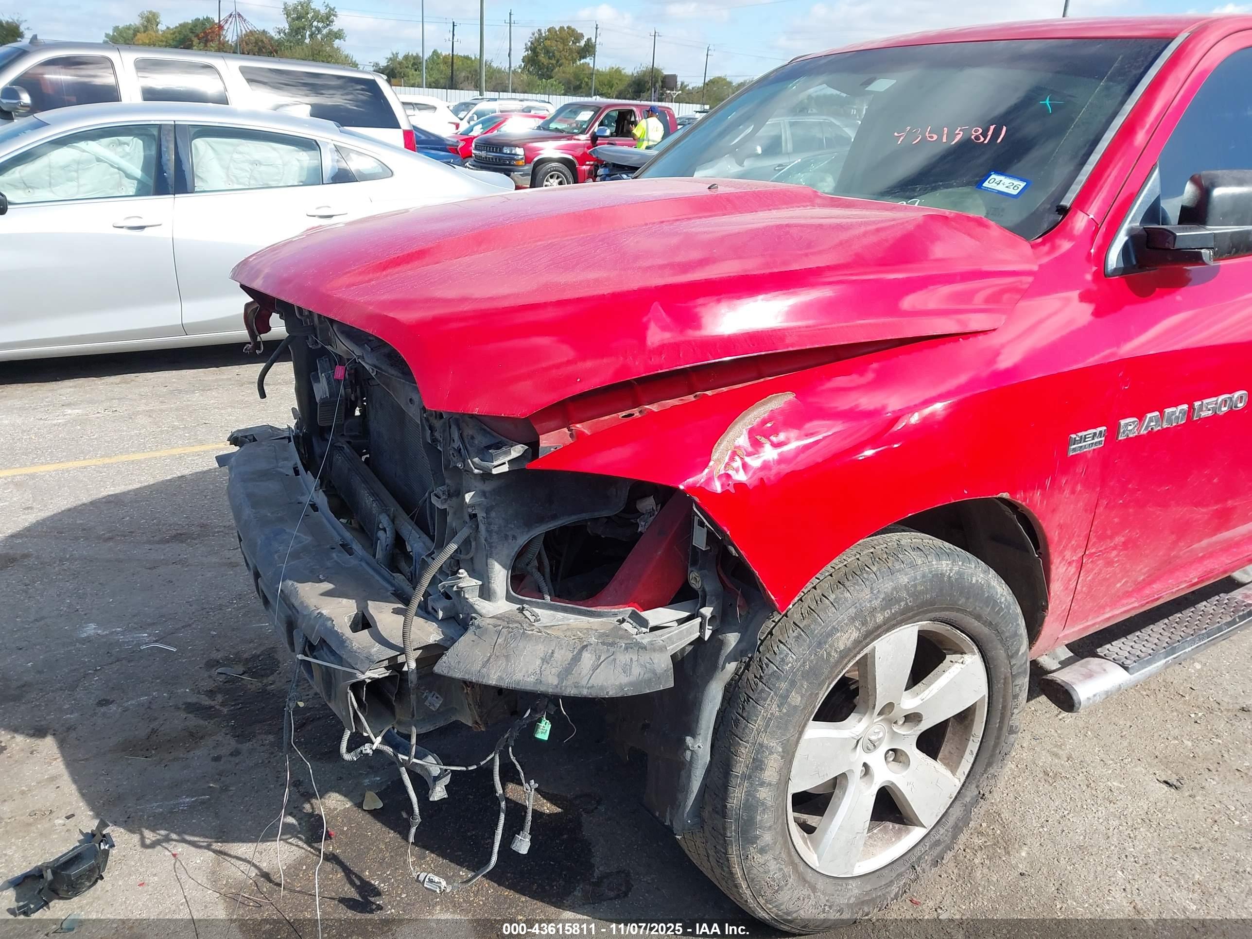 DODGE RAM image 6