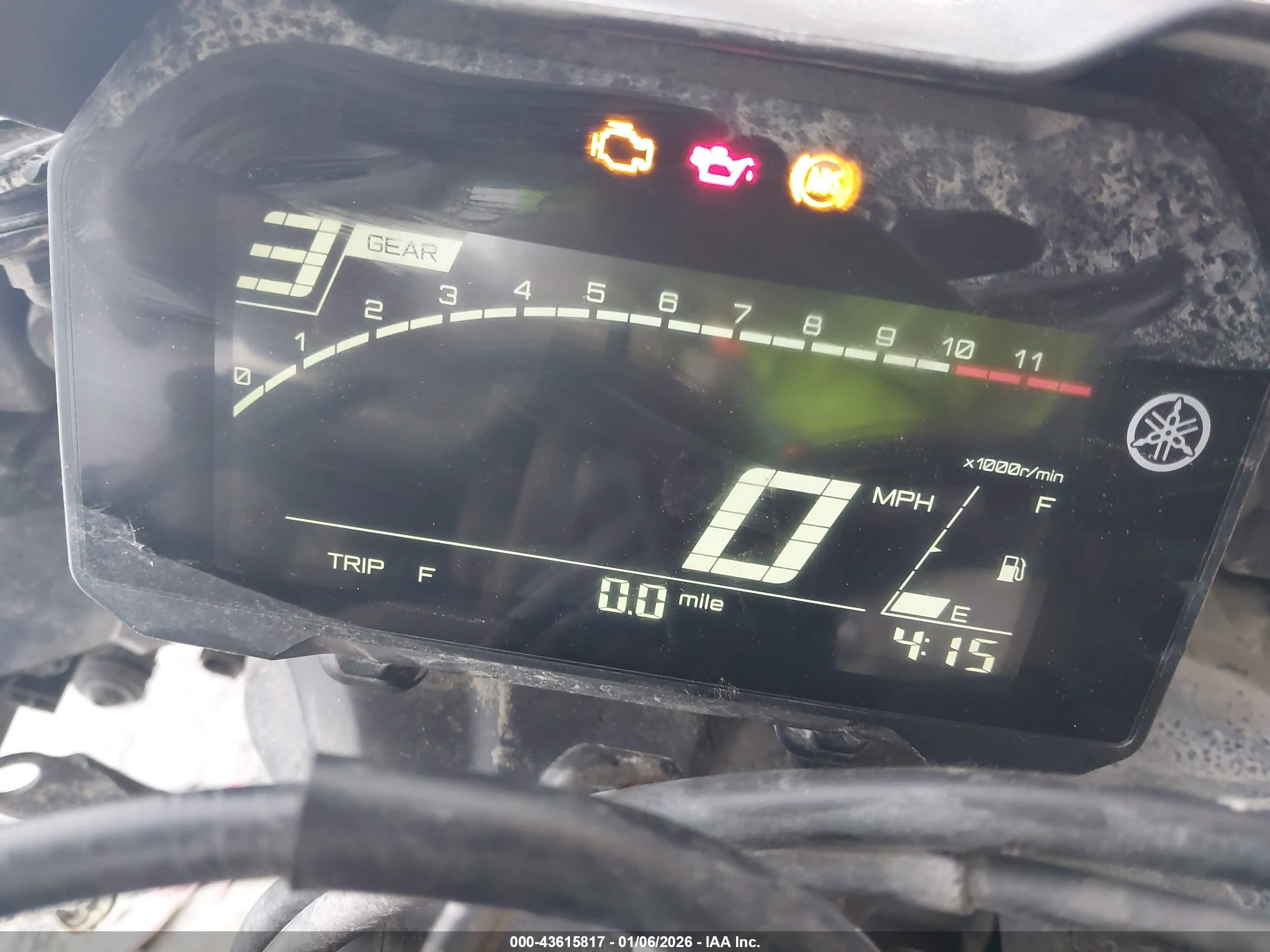 YAMAHA YZFR7 image 7