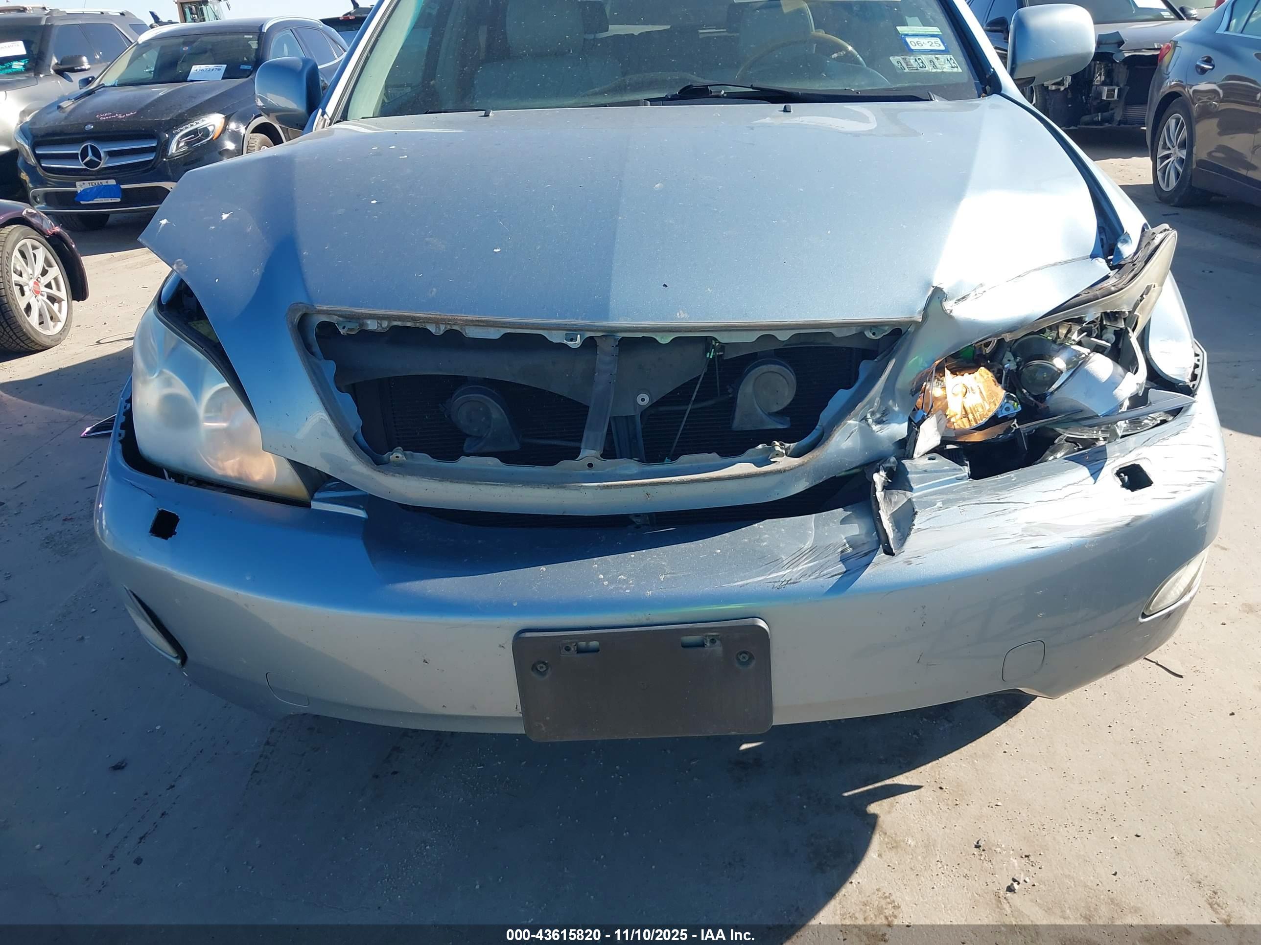 LEXUS RX image 6
