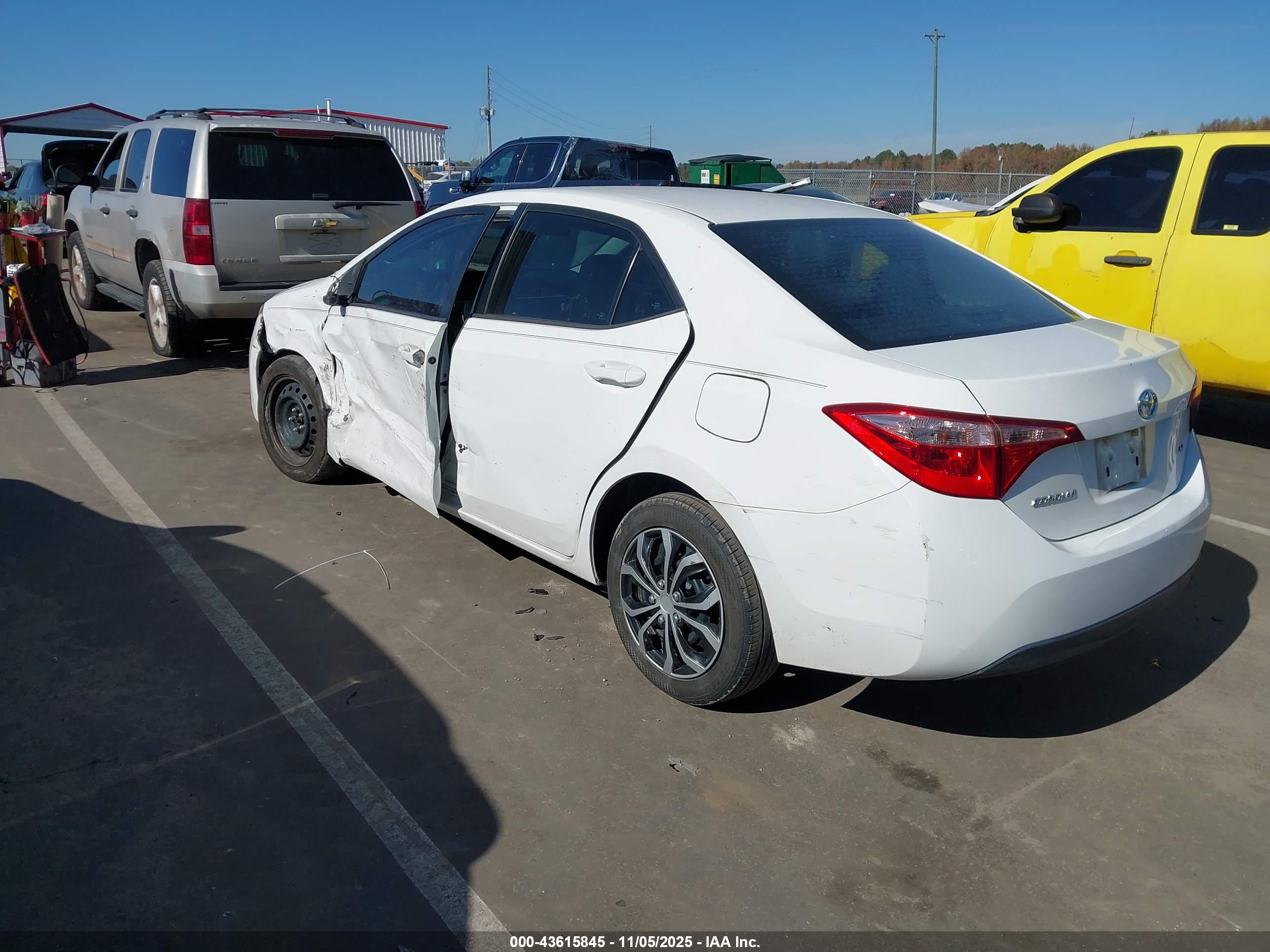 TOYOTA COROLLA image 3