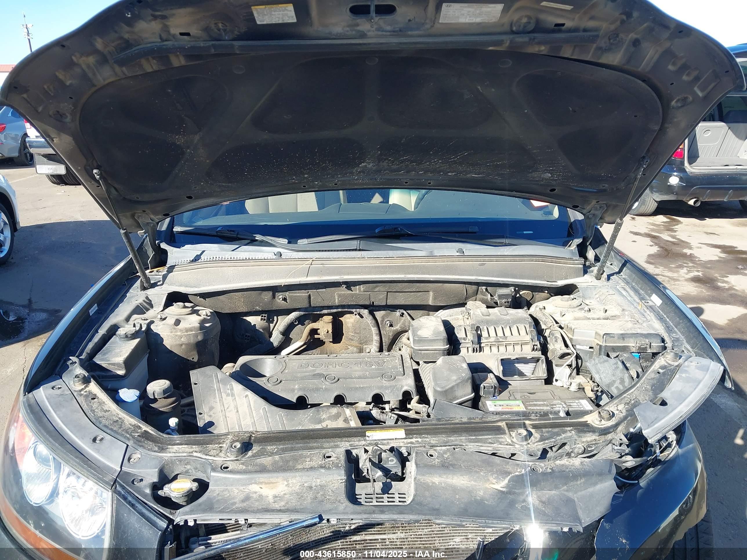 HYUNDAI SANTA image 10