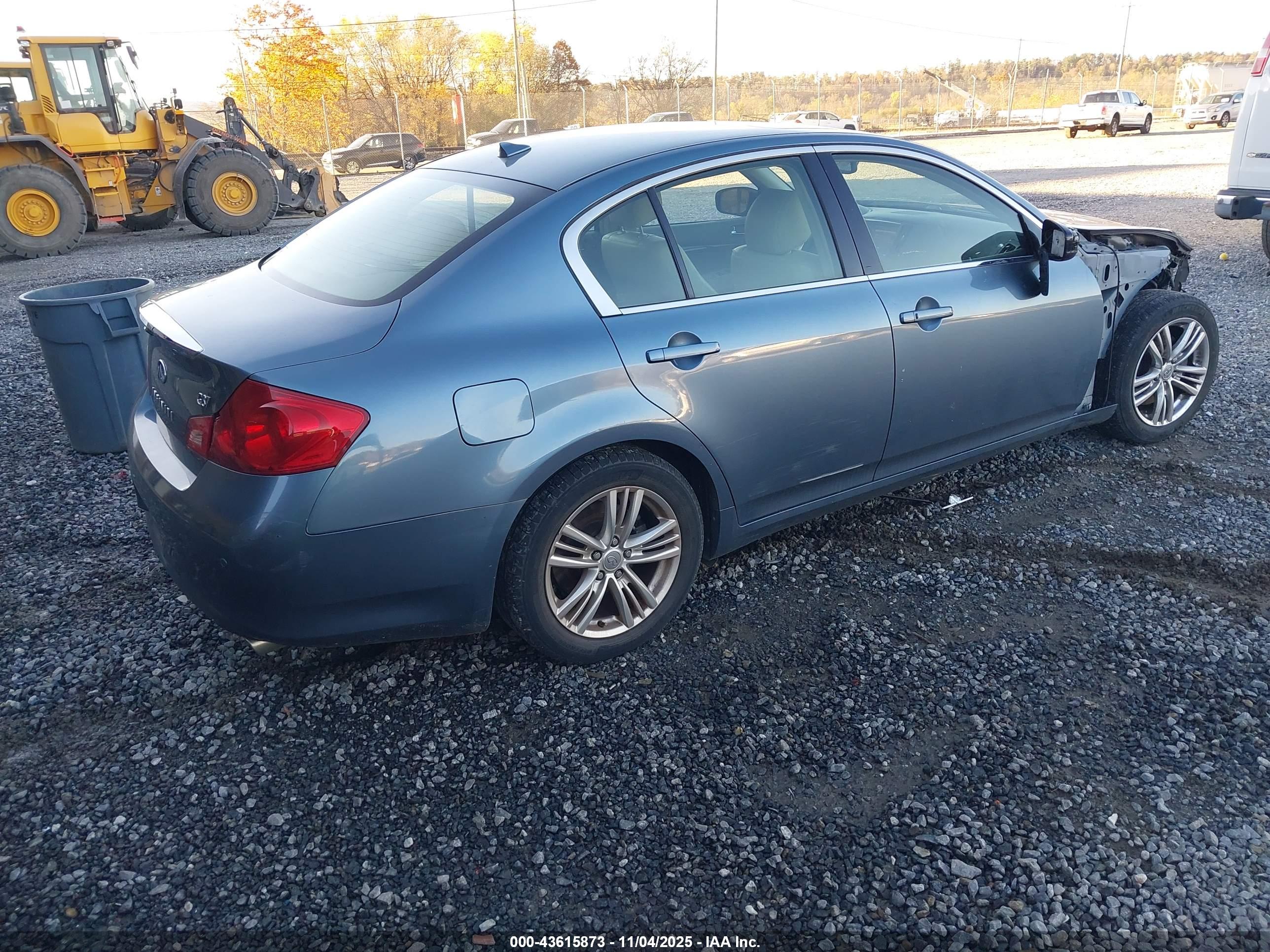 INFINITI G37 image 4