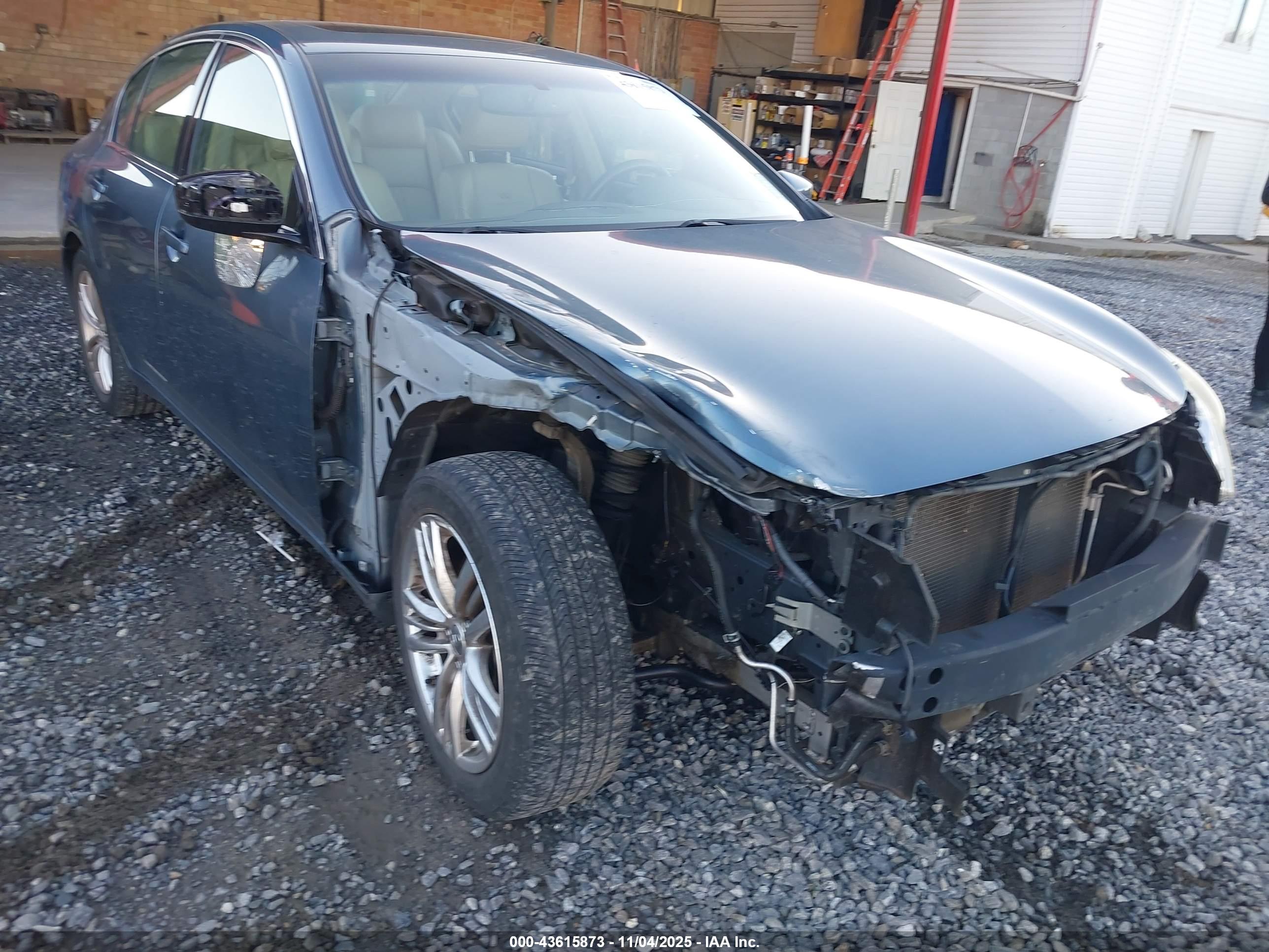 INFINITI G37 image 6