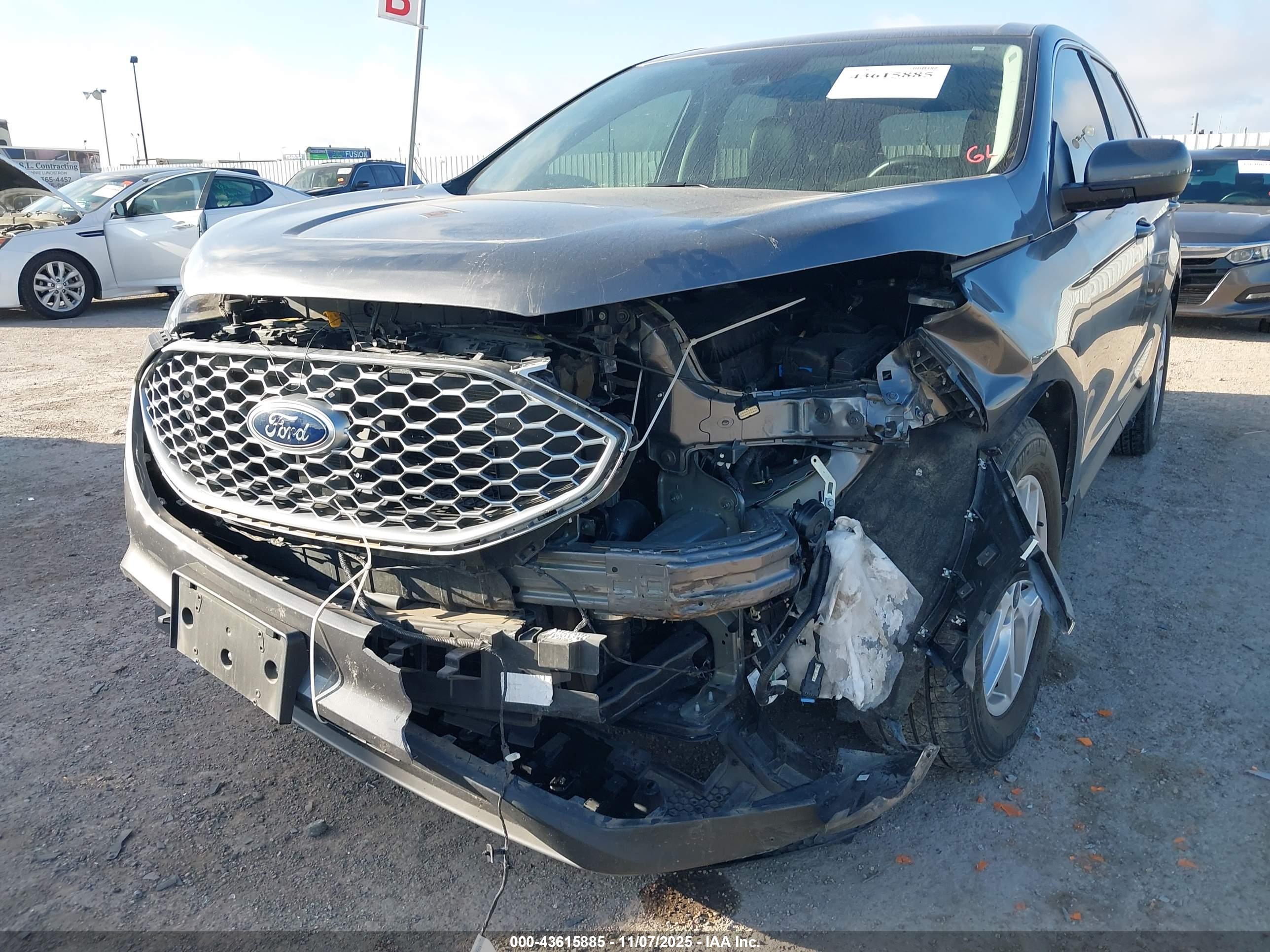 FORD EDGE image 6