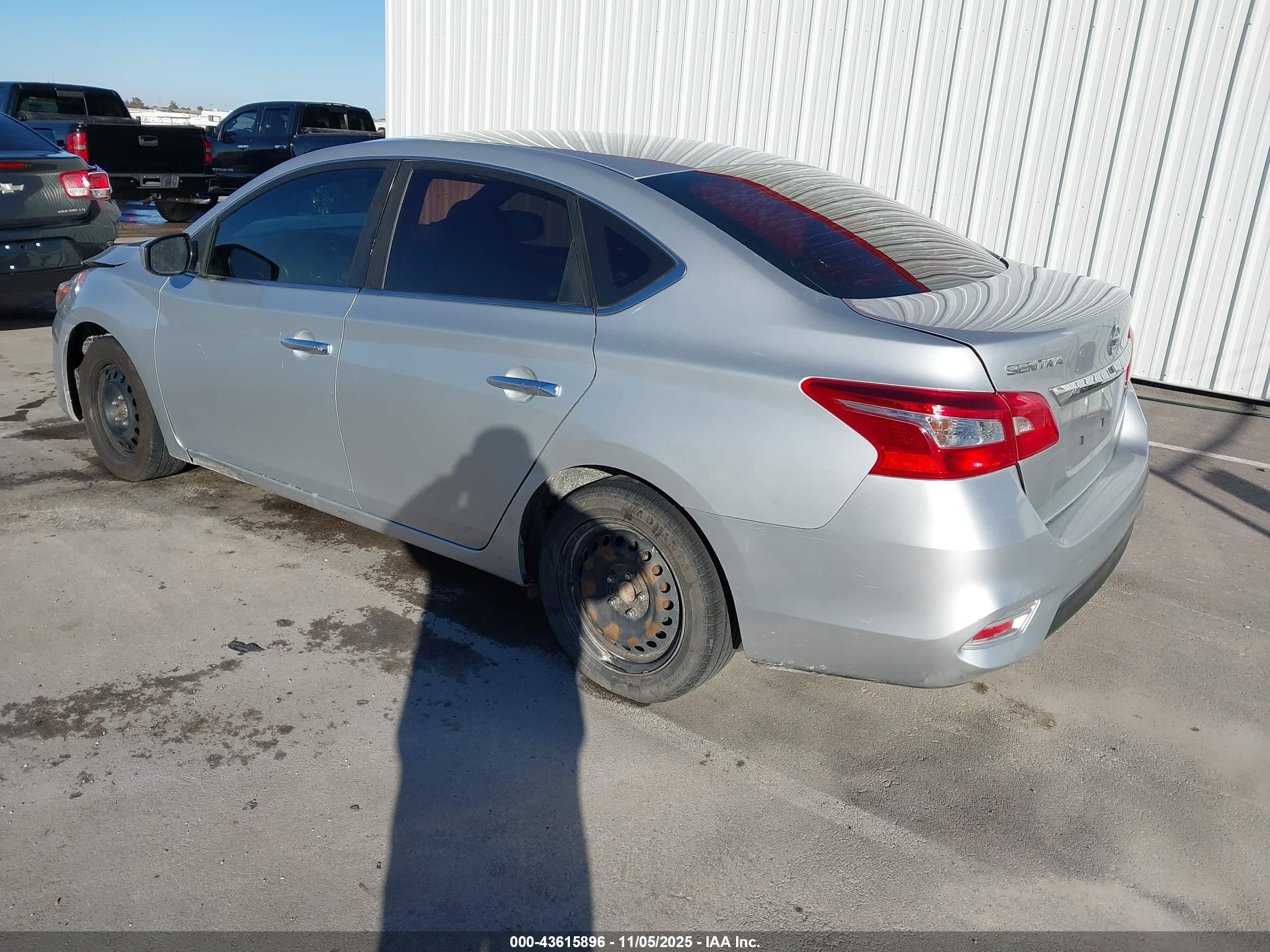 NISSAN SENTRA image 3