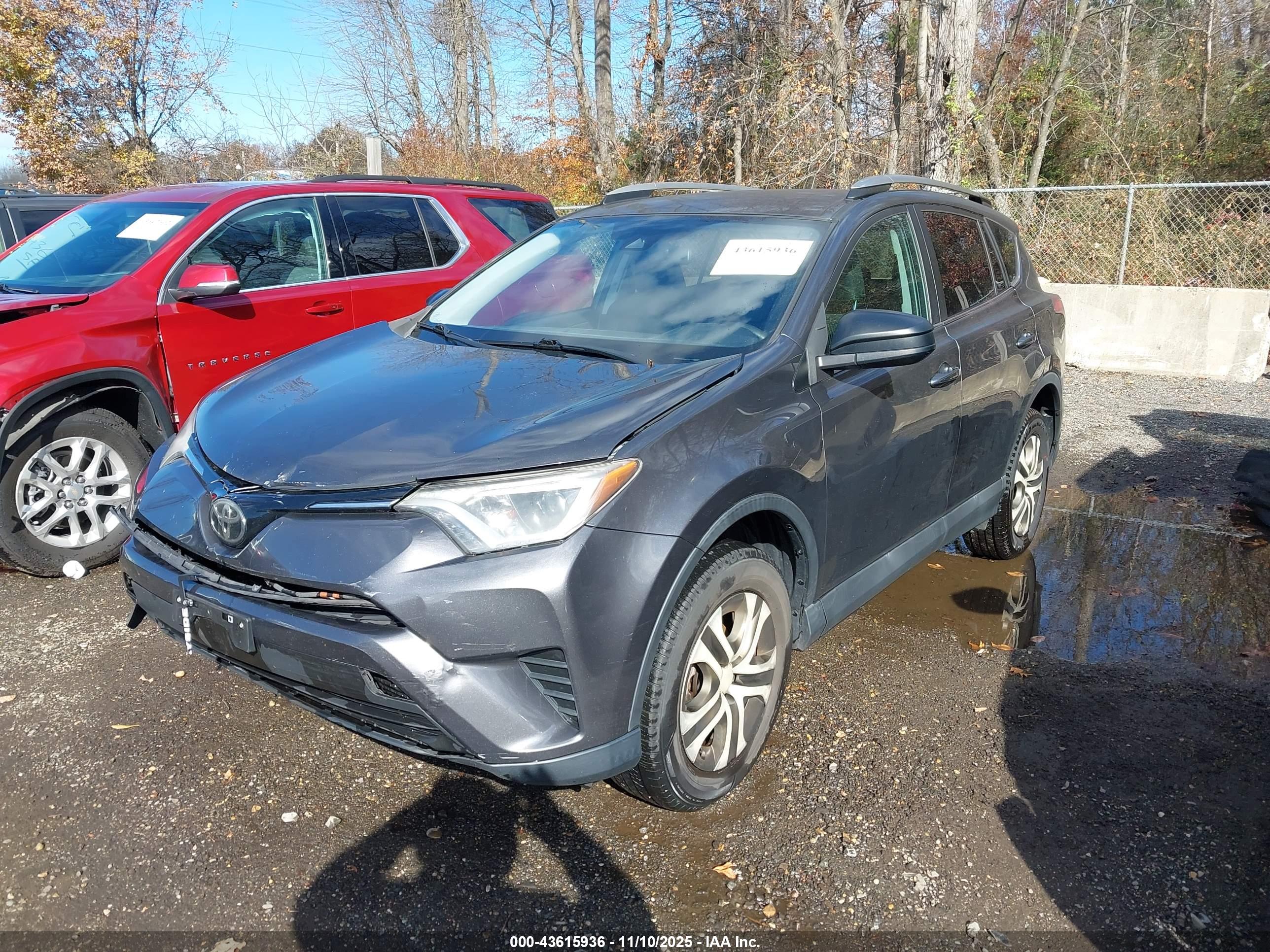 TOYOTA RAV4 image 2