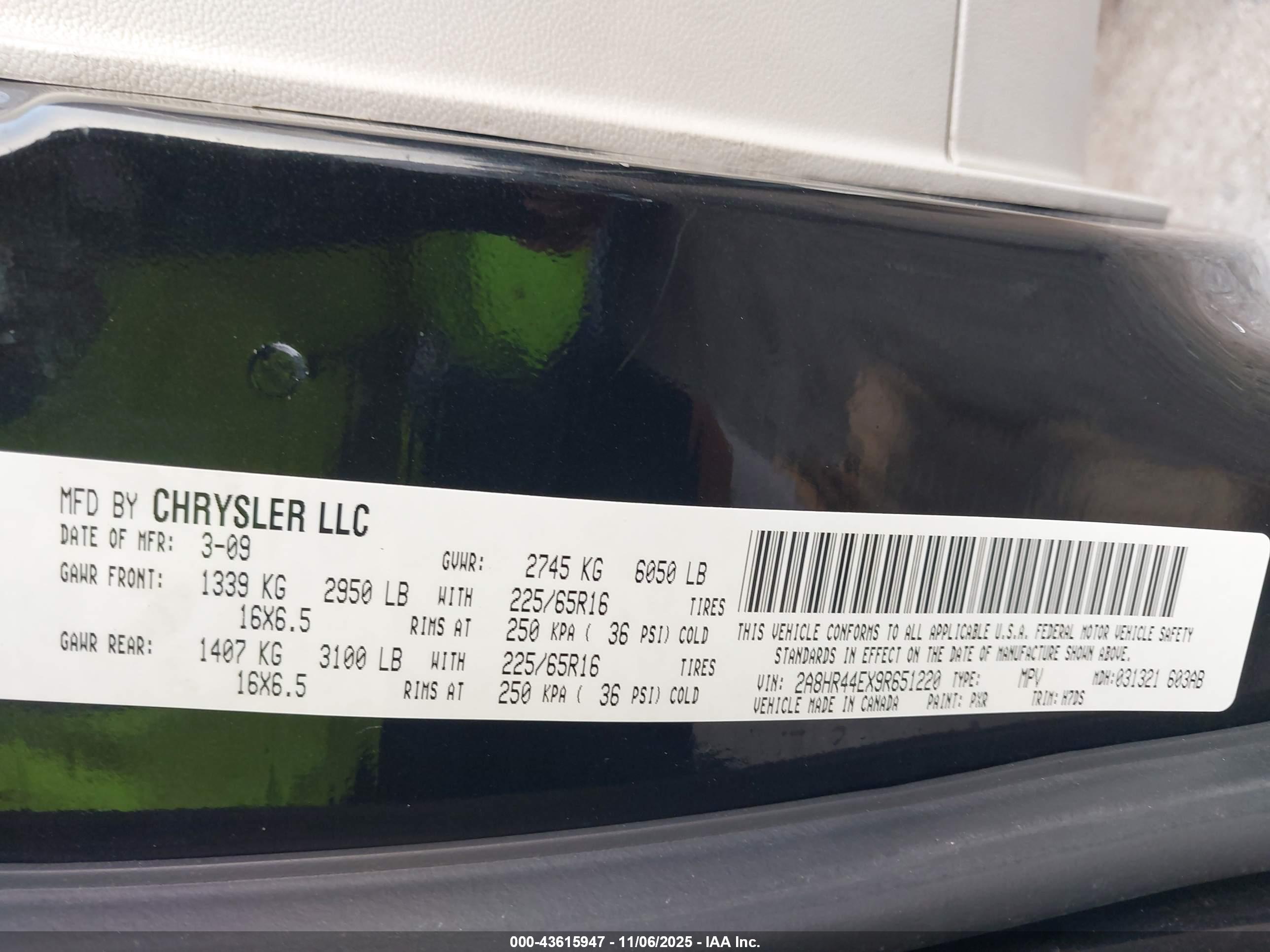 CHRYSLER TOWN image 9