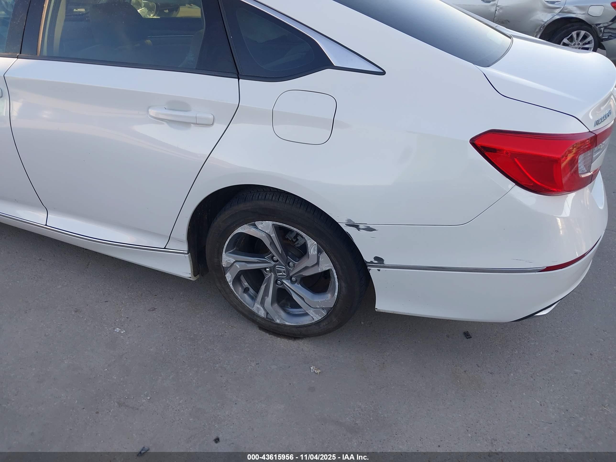 HONDA ACCORD image 6