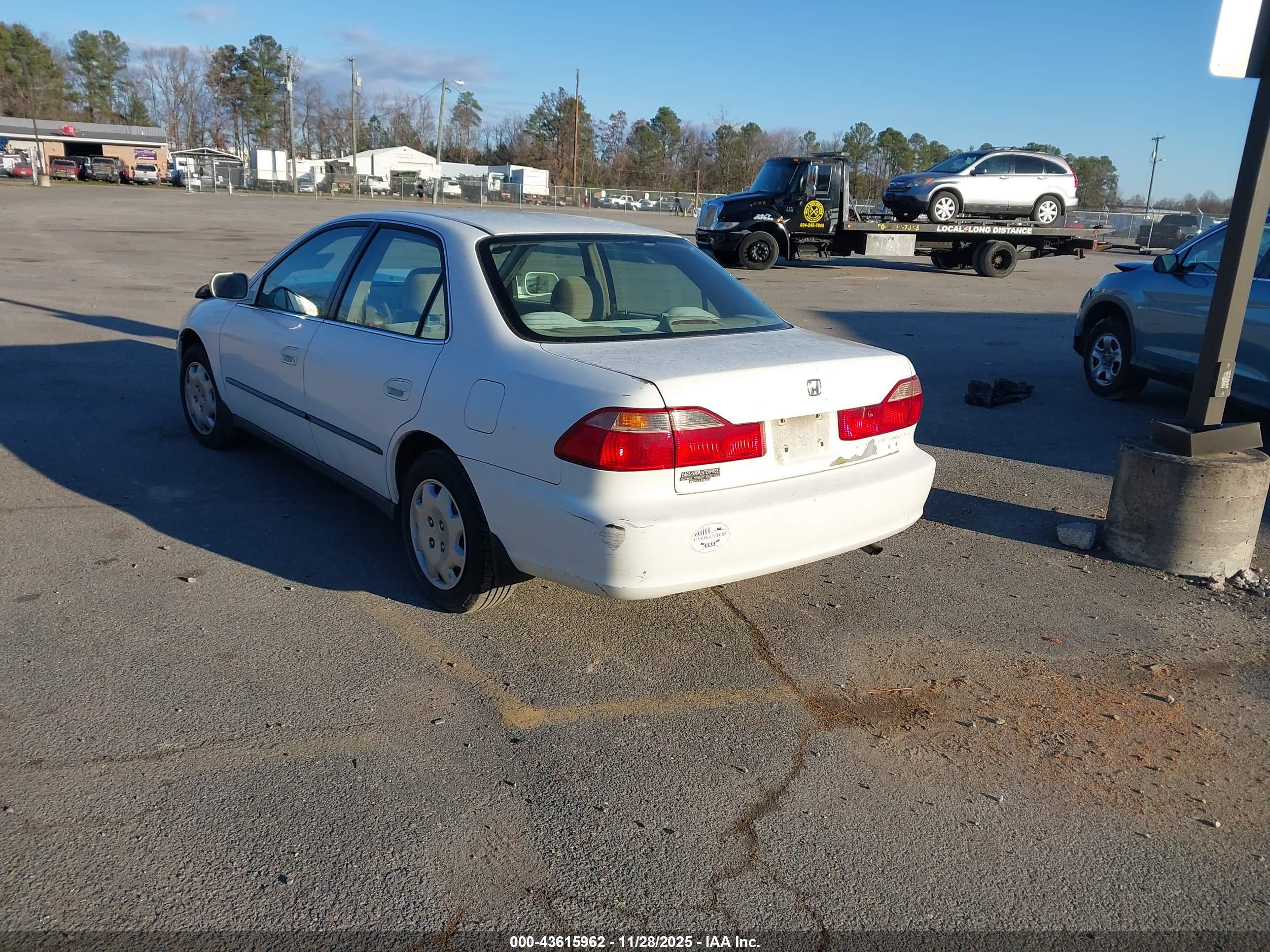 HONDA ACCORD image 3
