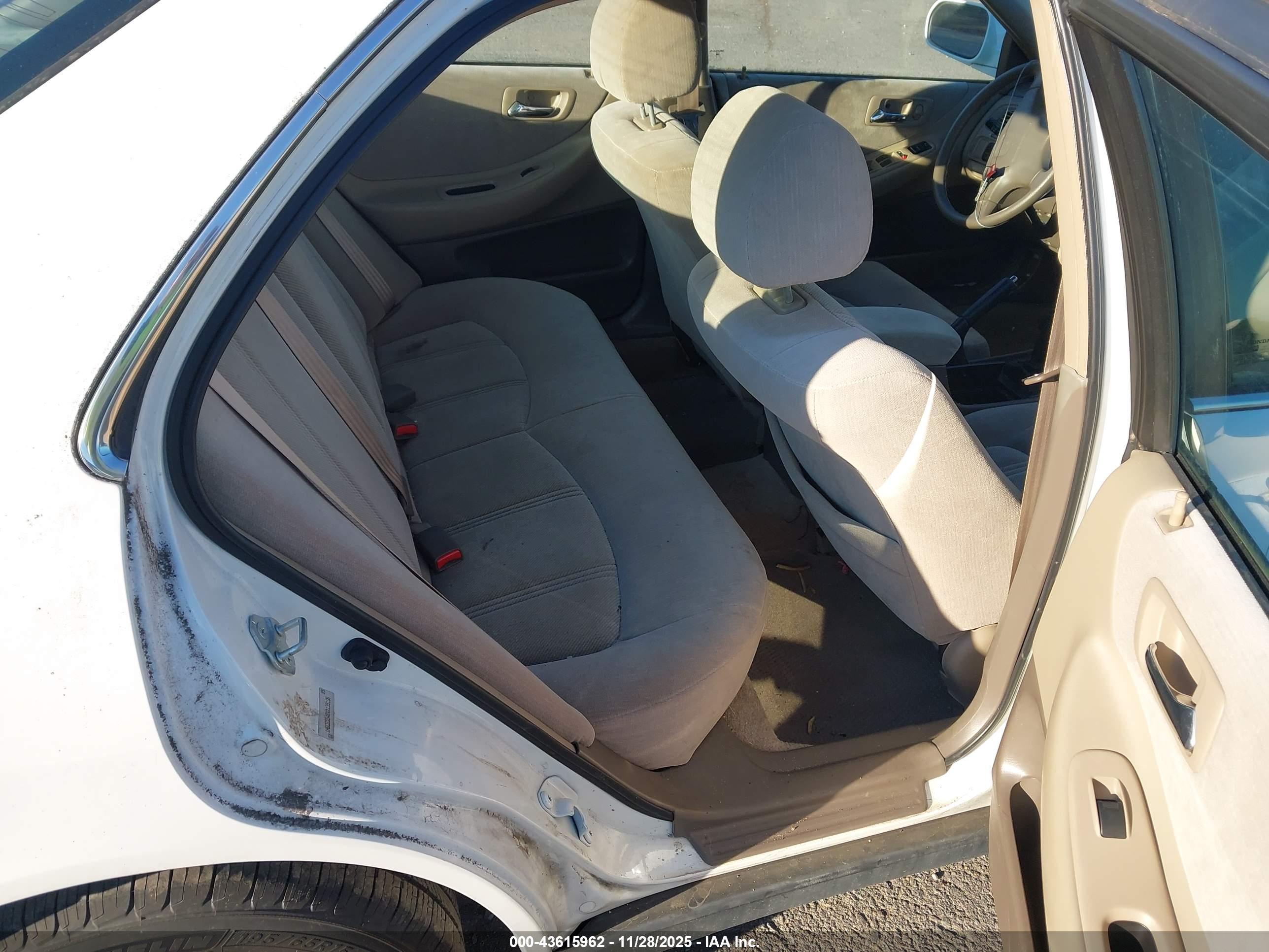 HONDA ACCORD image 8