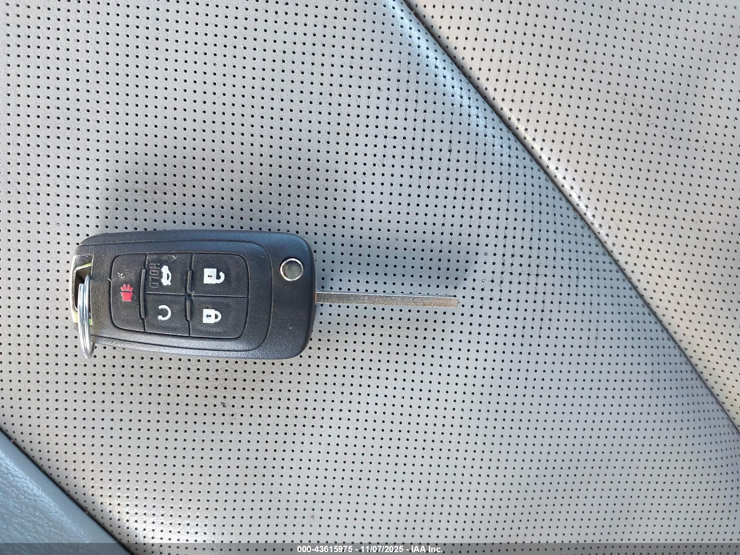 GMC TERRAIN image 11