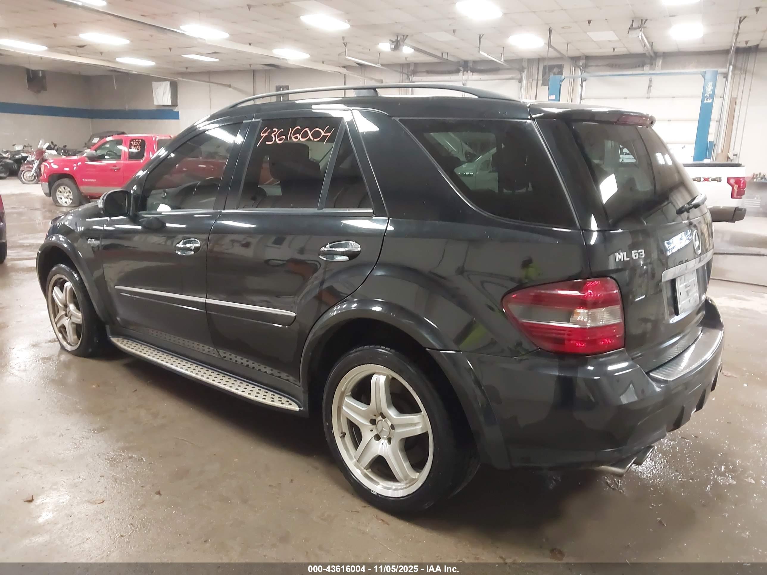 MERCEDES-BENZ ML image 3