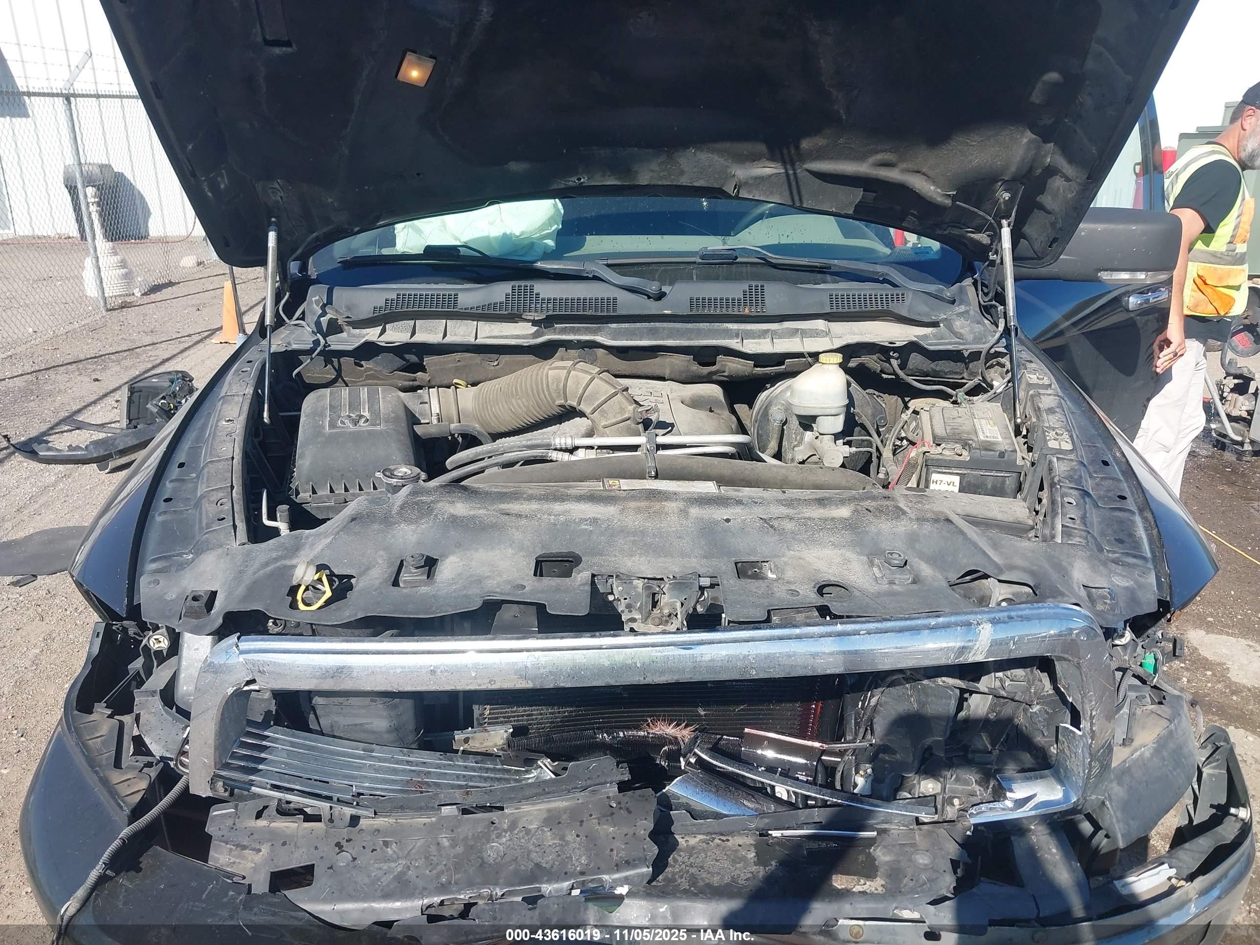 DODGE RAM image 10