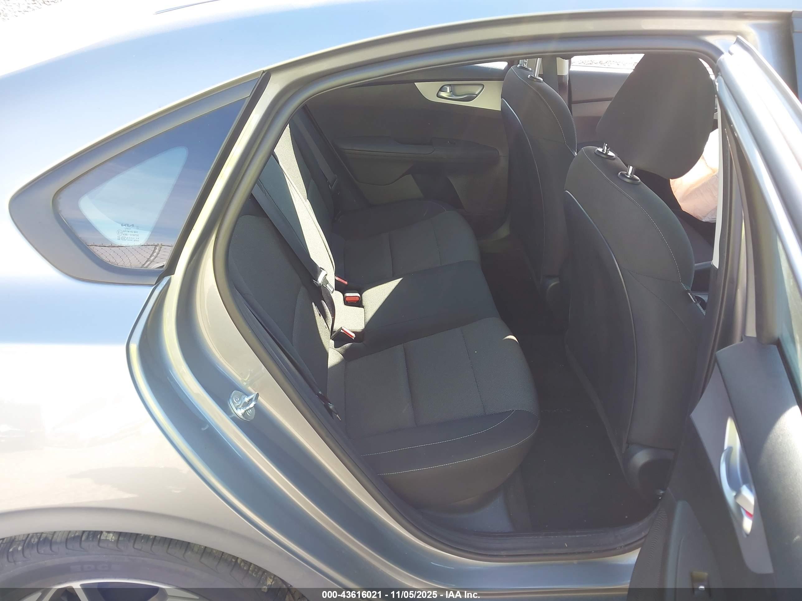 KIA FORTE image 8