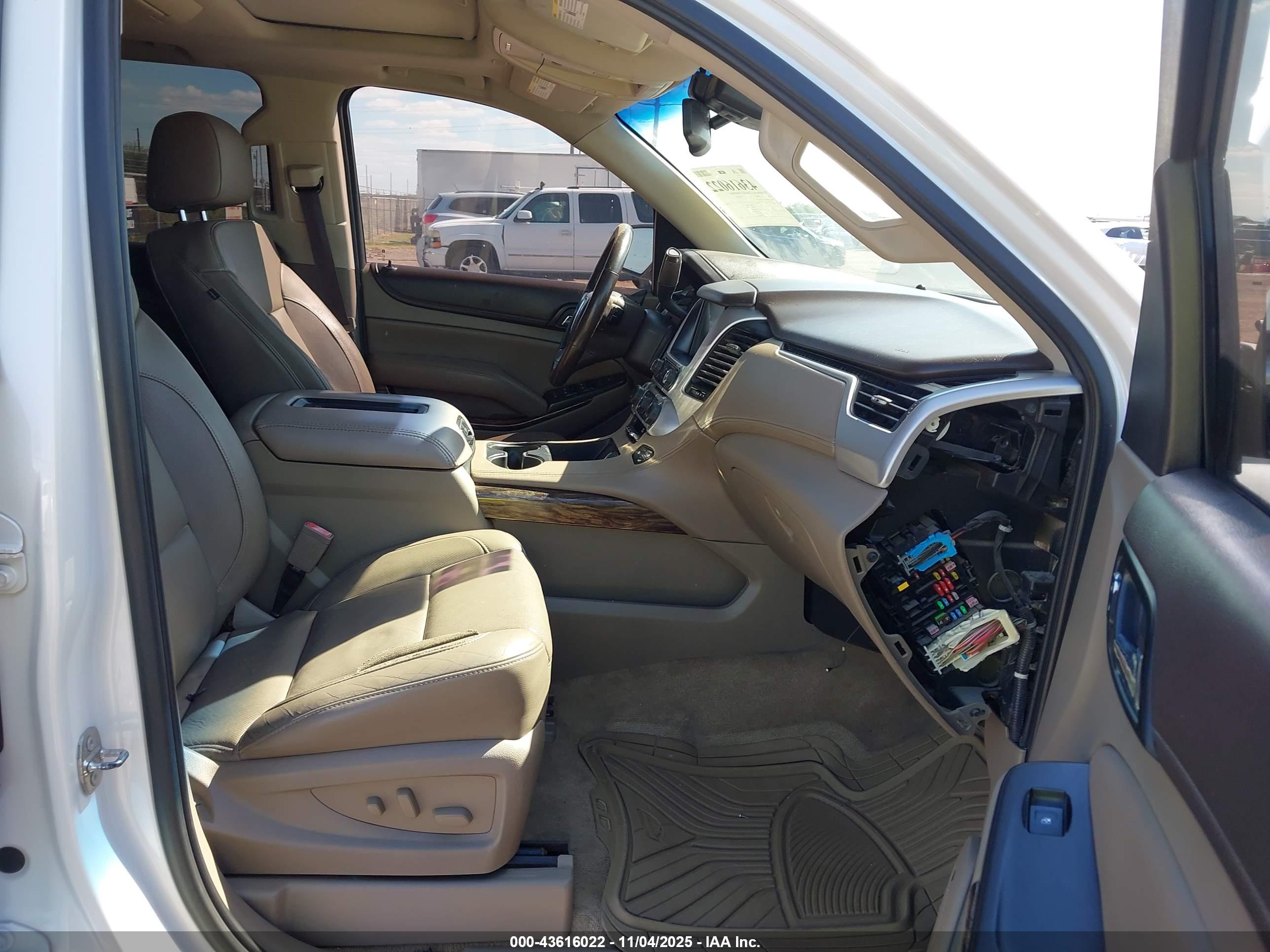 GMC YUKON image 5