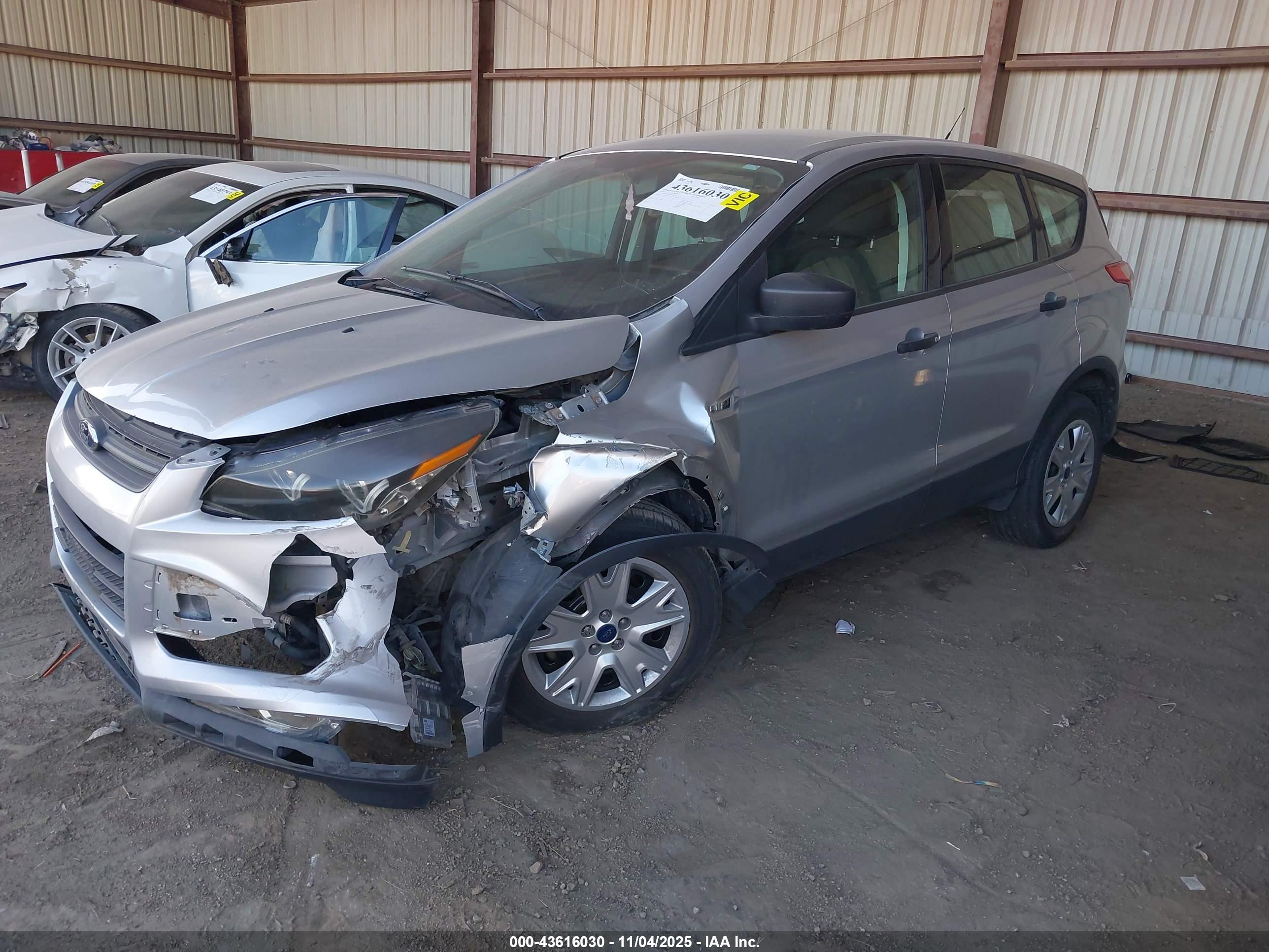 FORD ESCAPE image 2