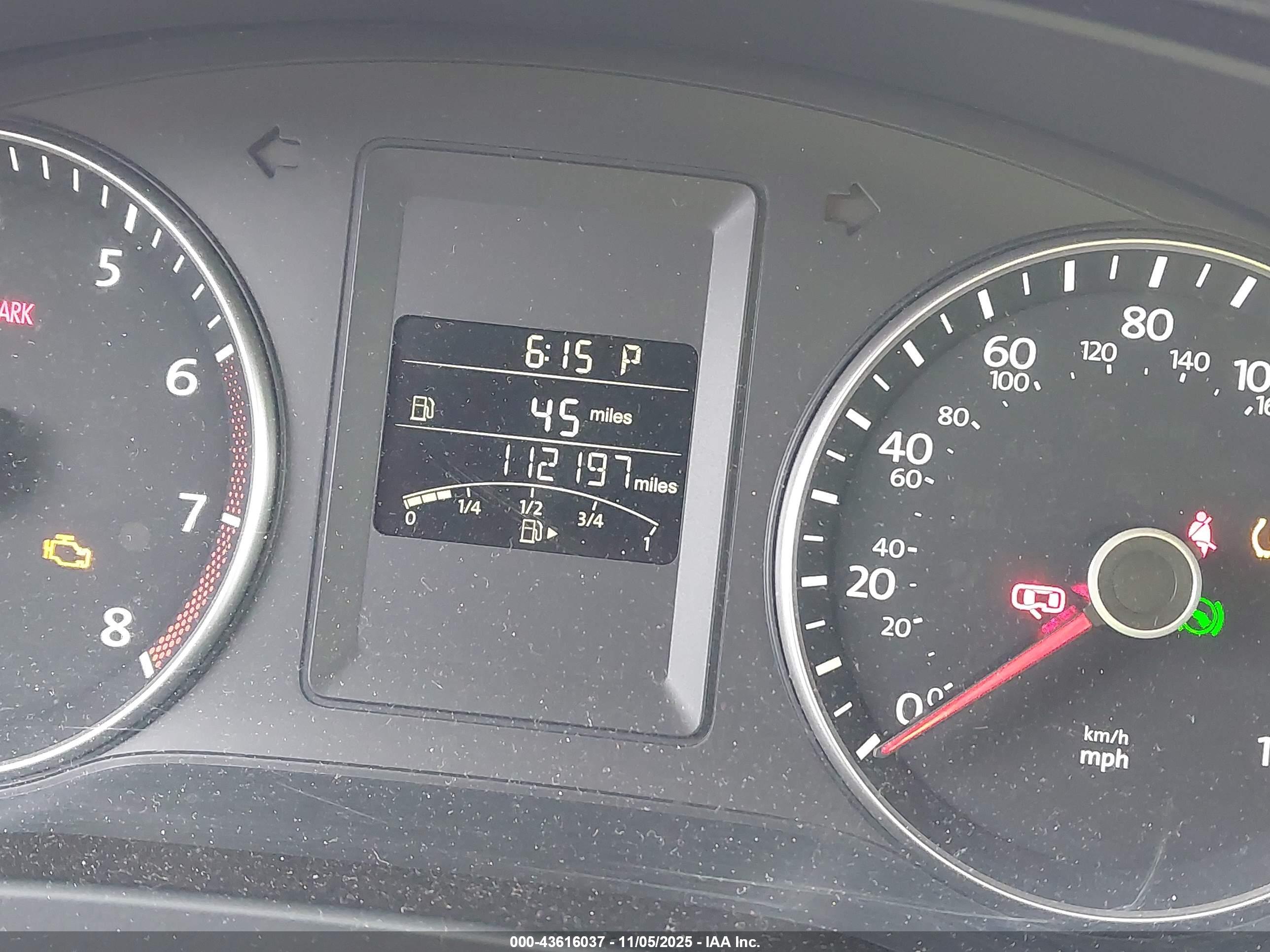 VOLKSWAGEN JETTA image 7