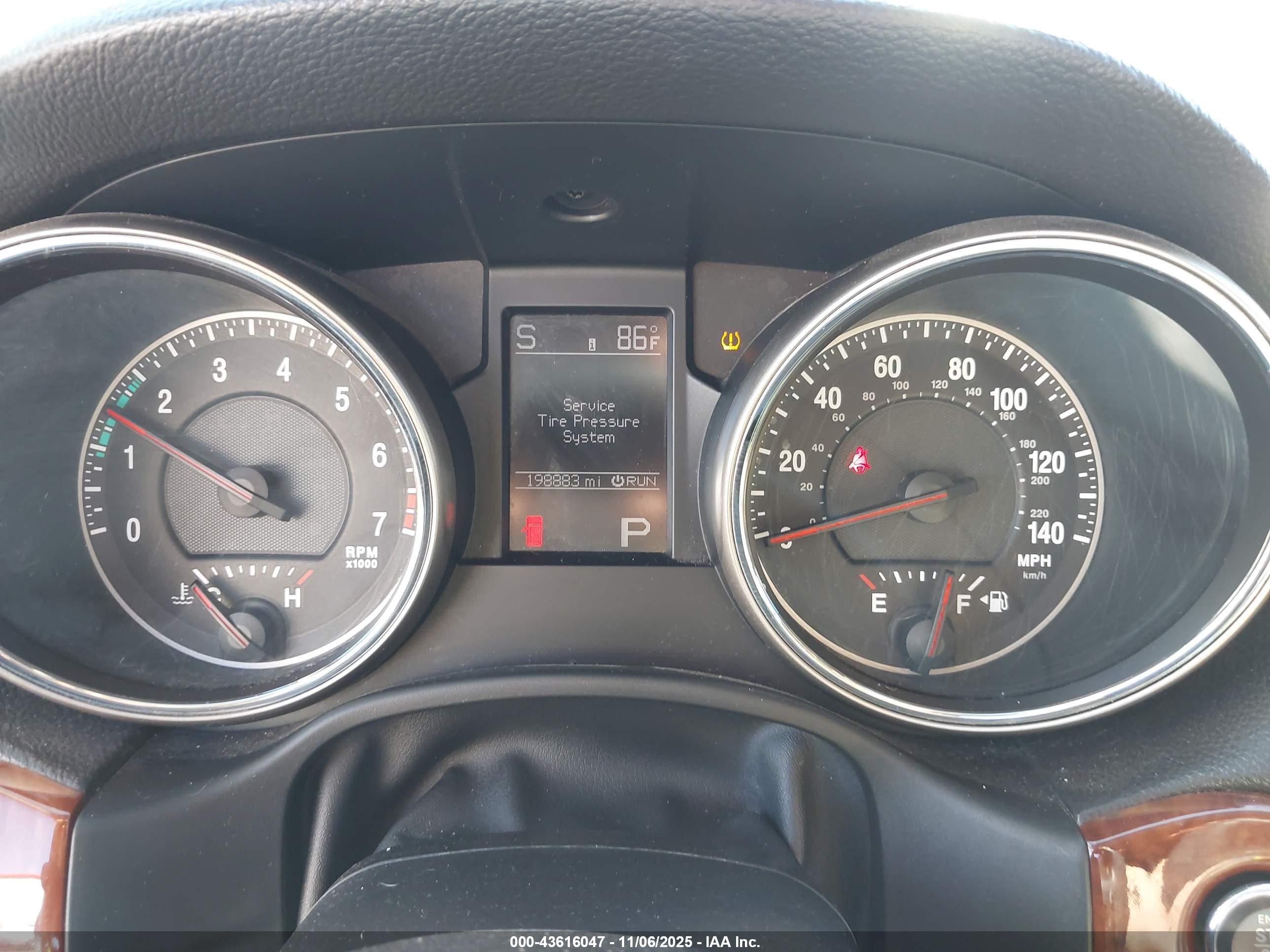 JEEP GRAND image 7