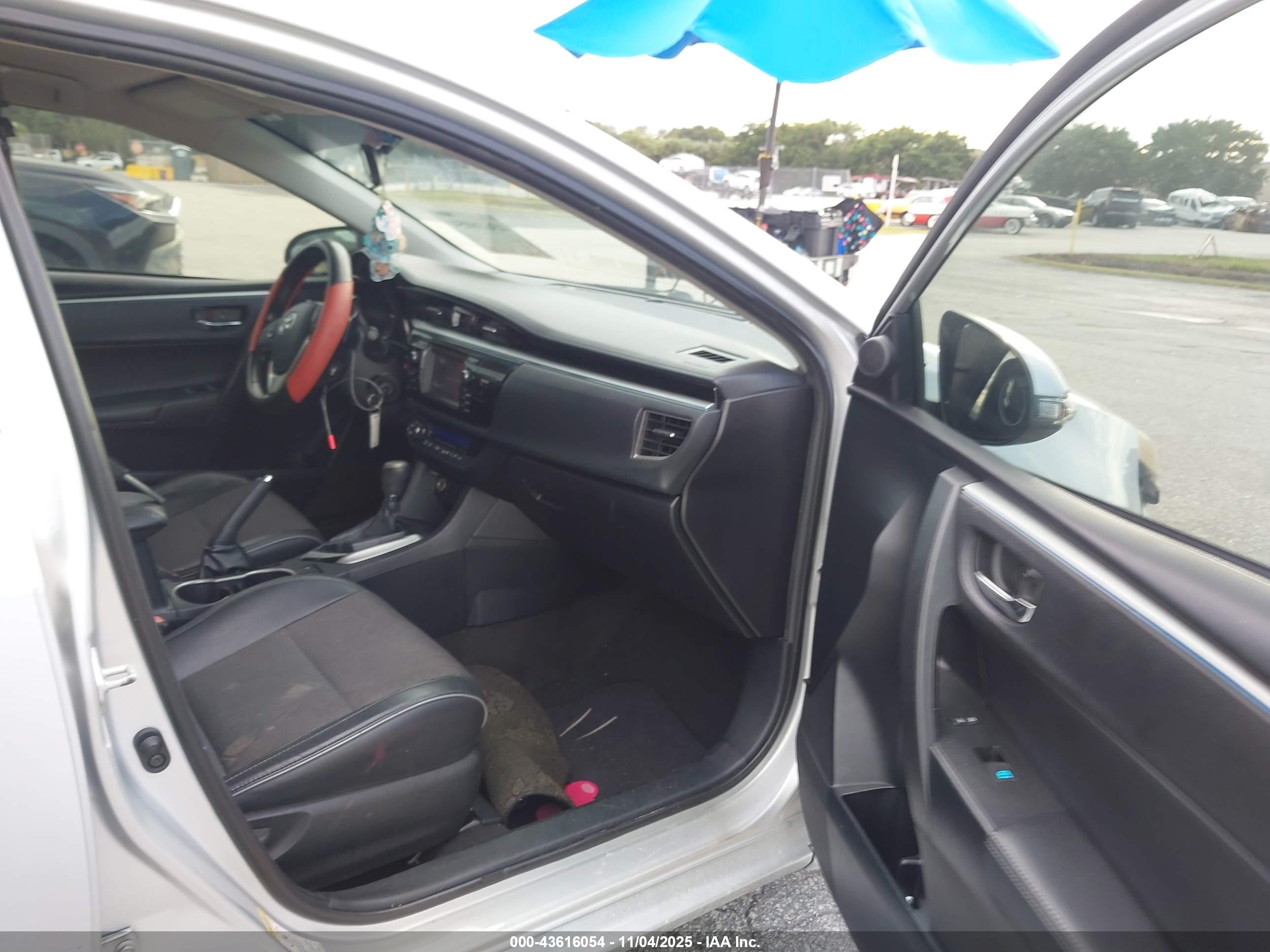 TOYOTA COROLLA image 5