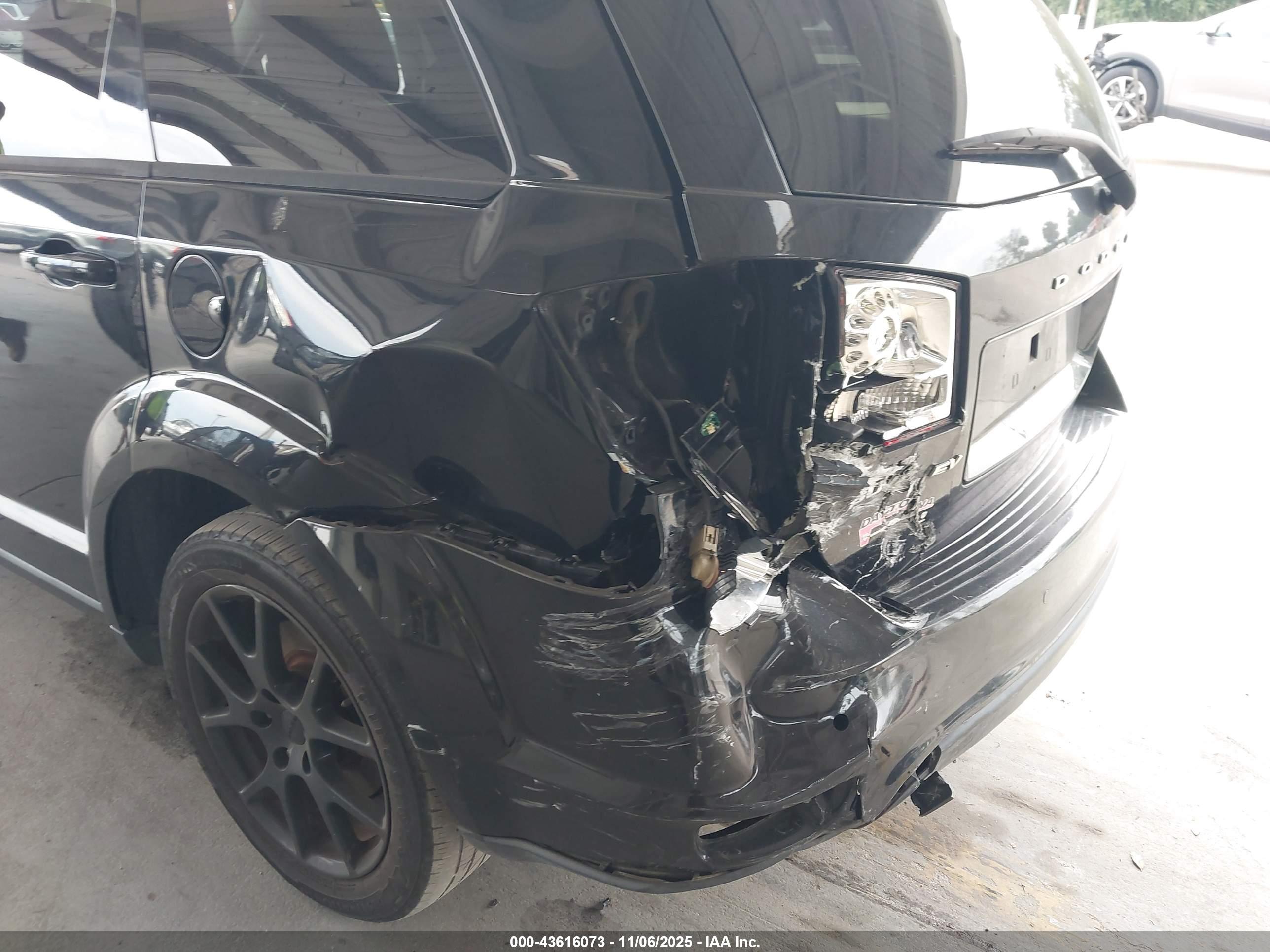 DODGE JOURNEY image 6