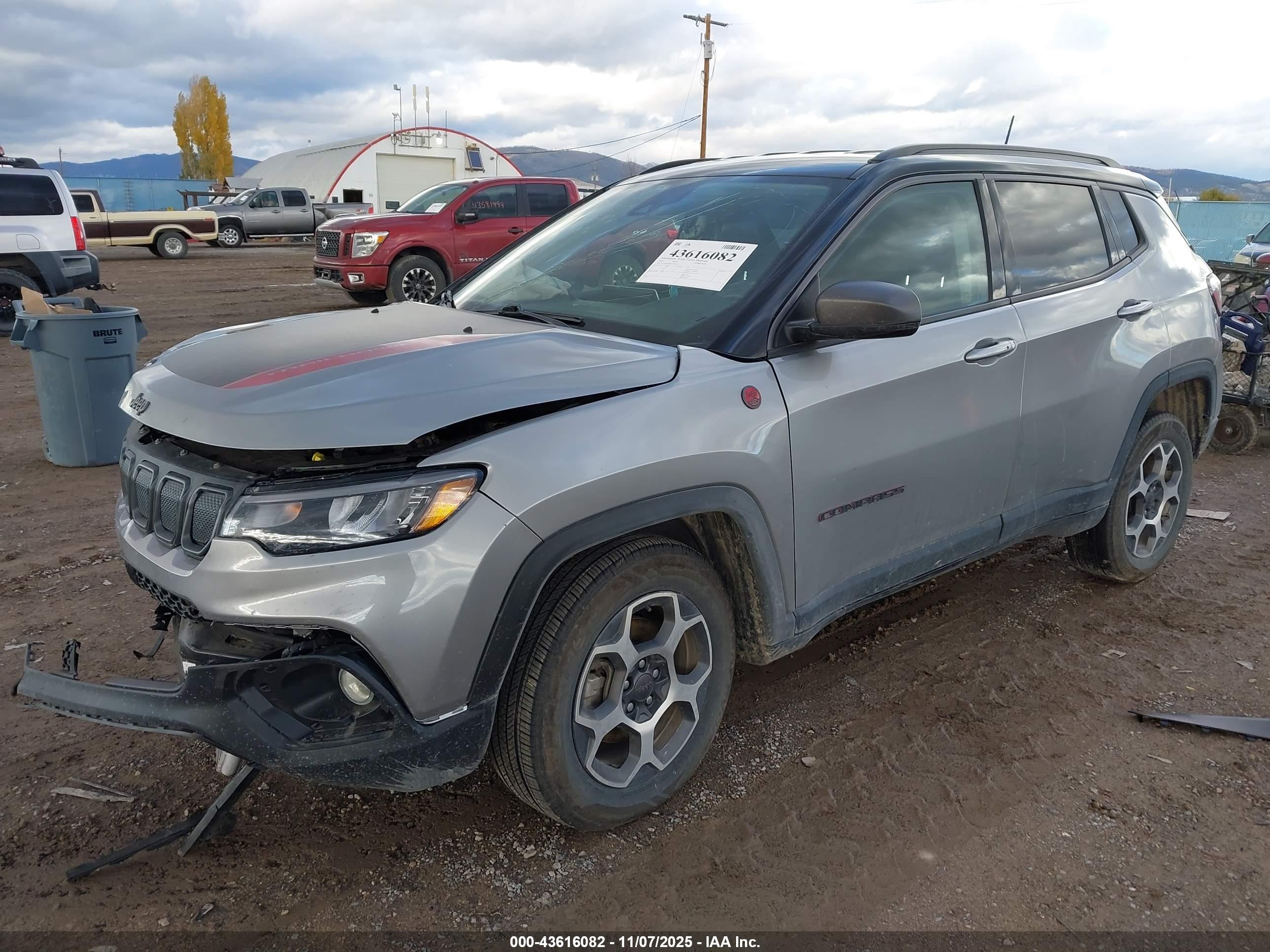 JEEP COMPASS image 2