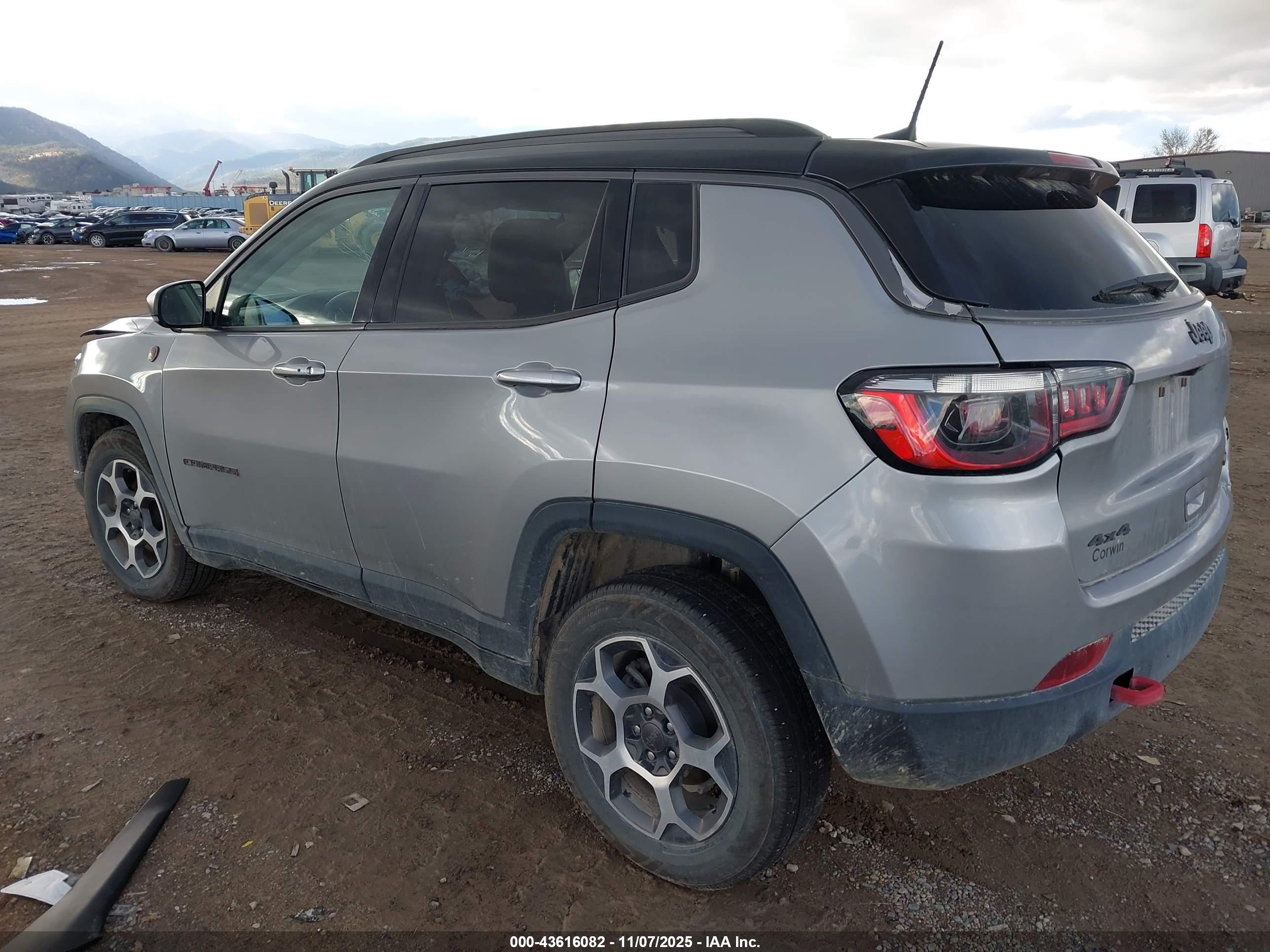 JEEP COMPASS image 3