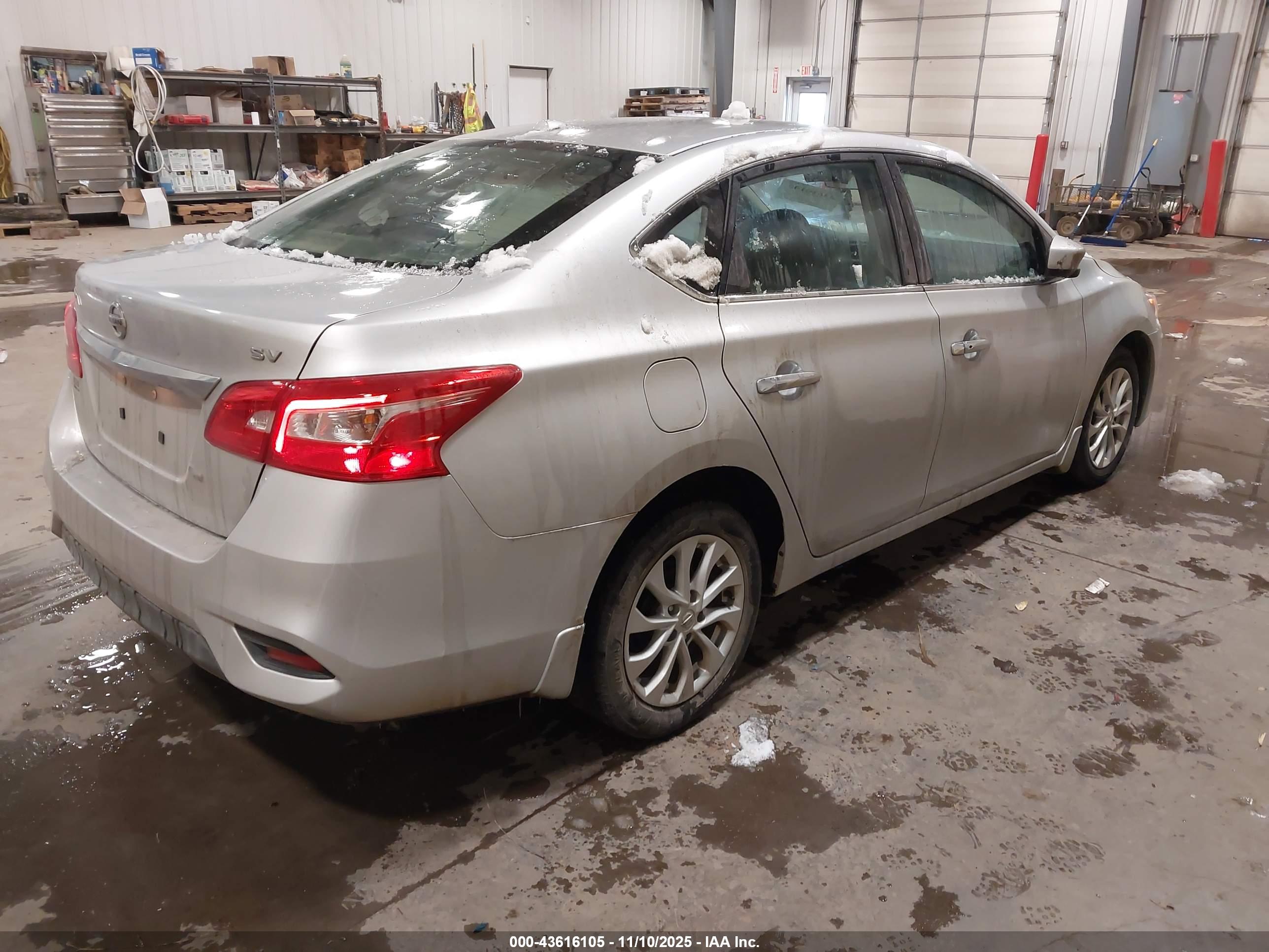 NISSAN SENTRA image 4