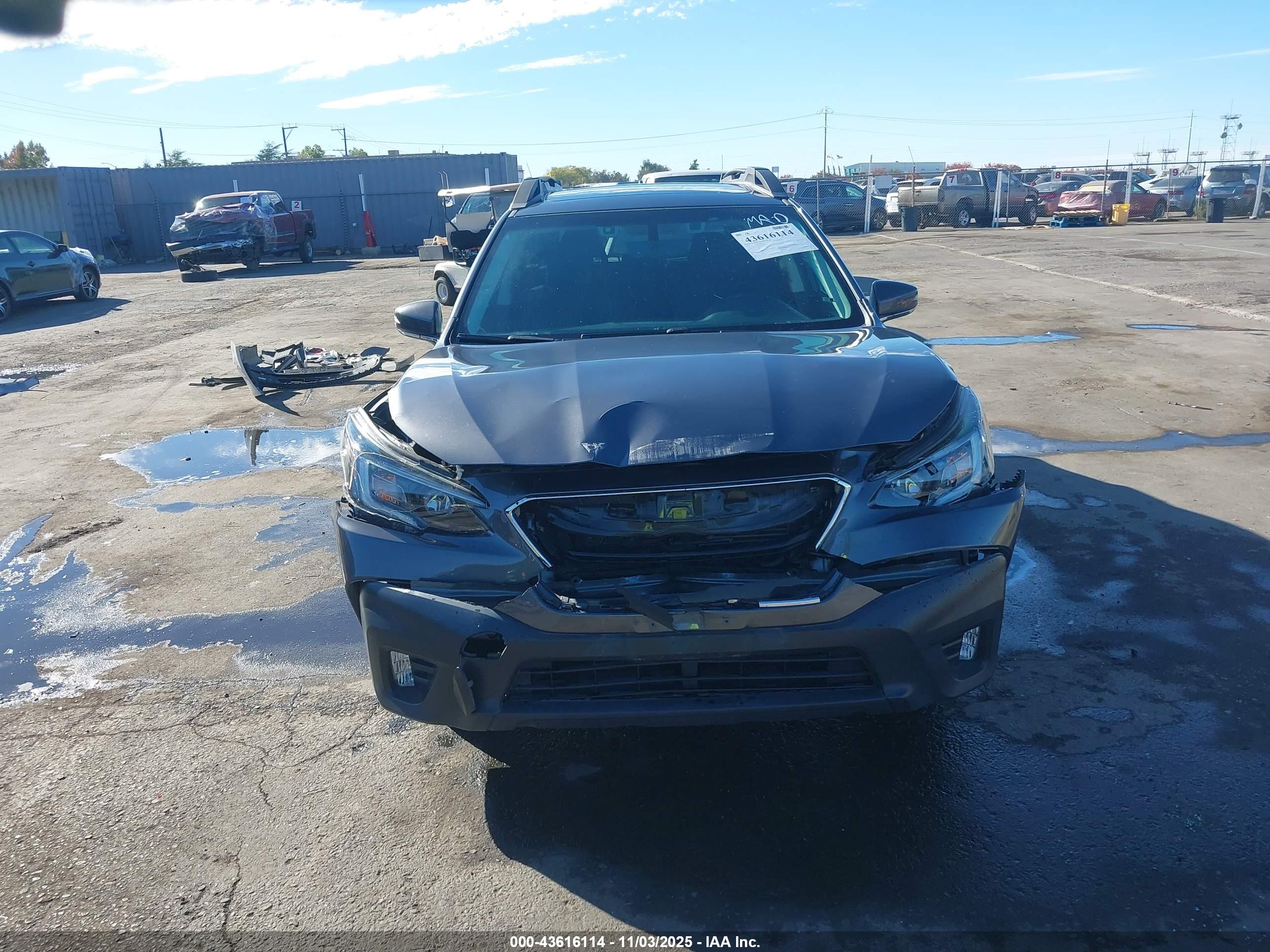 SUBARU OUTBACK image 6