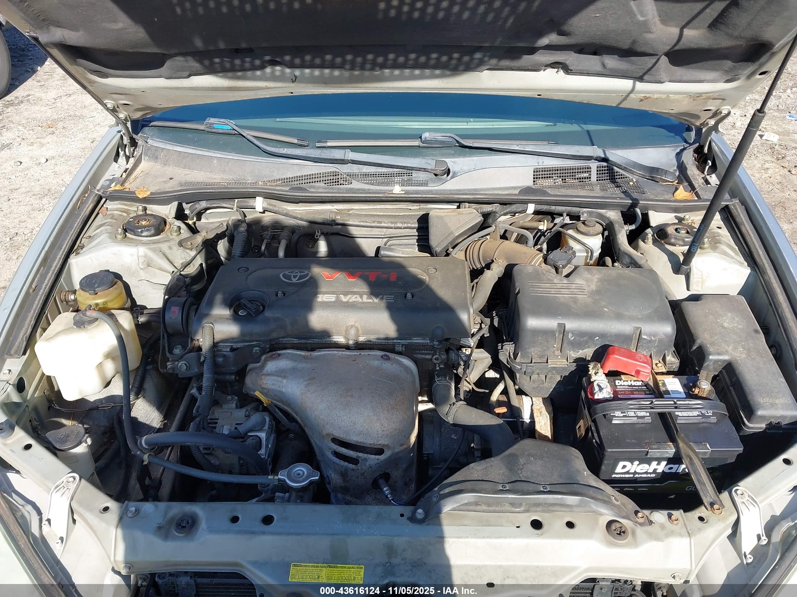 TOYOTA CAMRY image 10