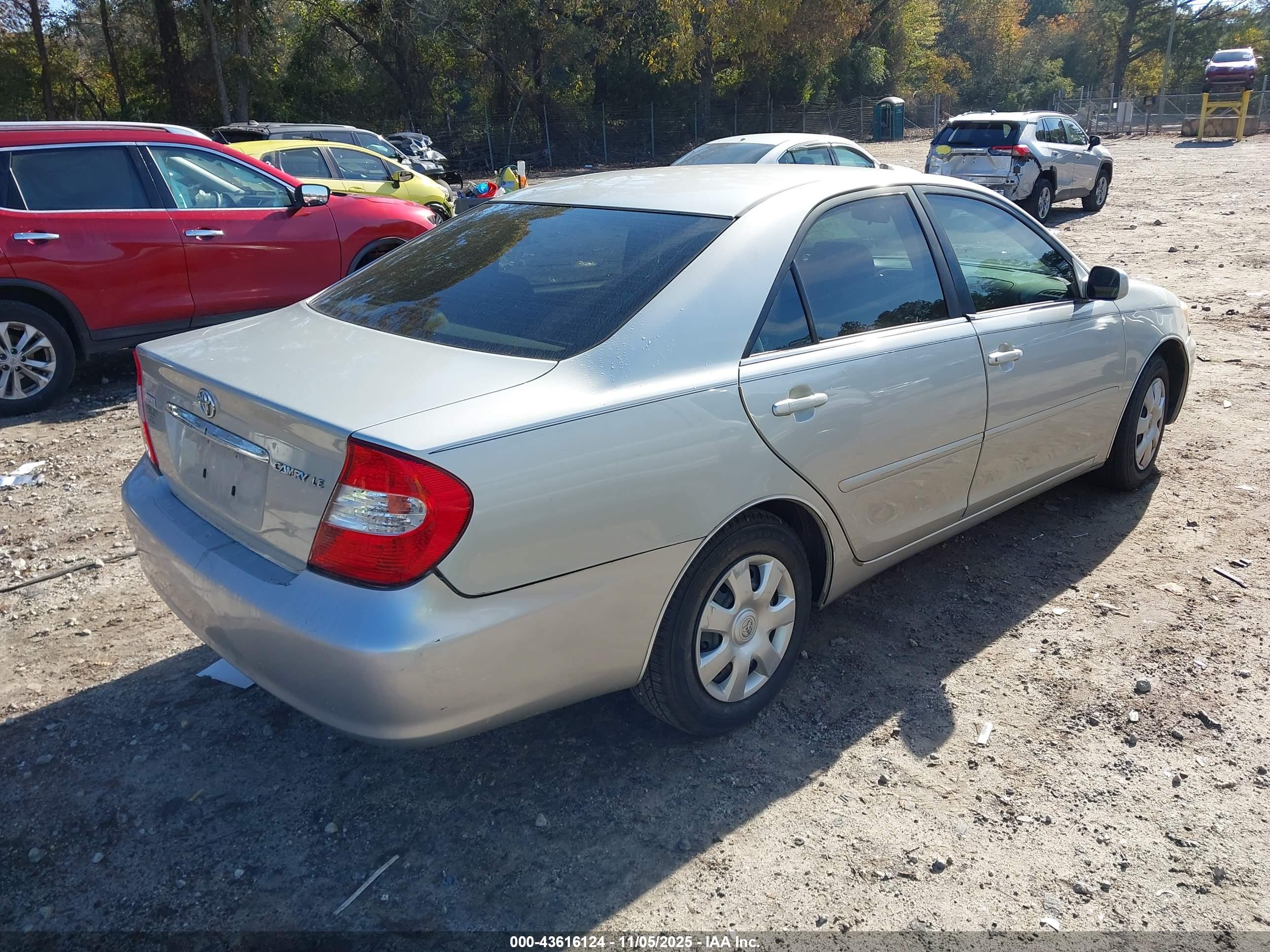 TOYOTA CAMRY image 4