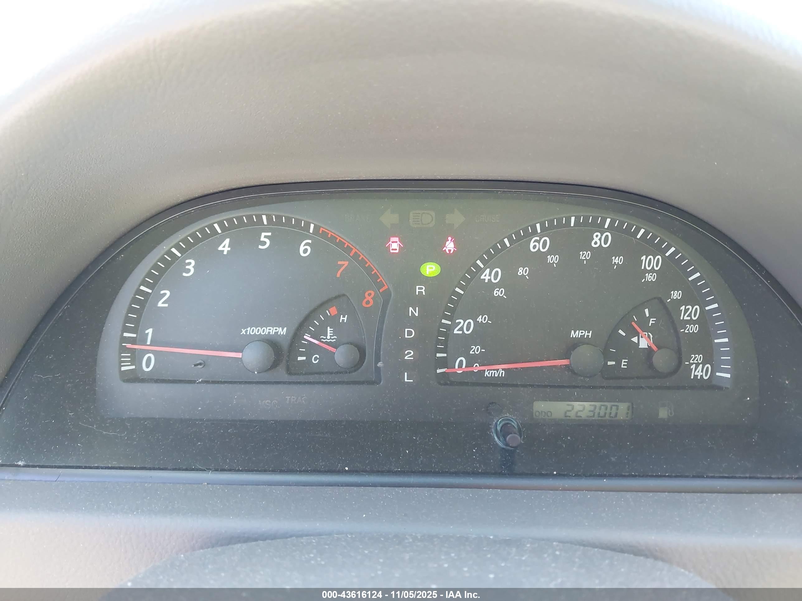 TOYOTA CAMRY image 7