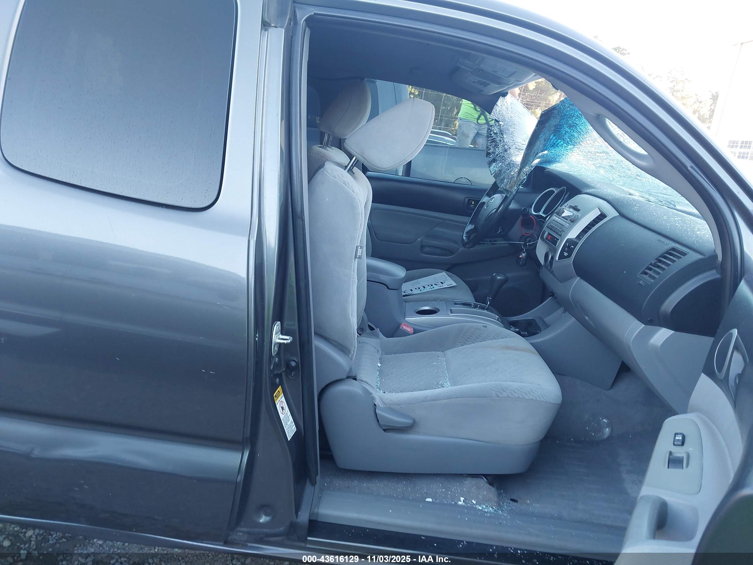 TOYOTA TACOMA image 5