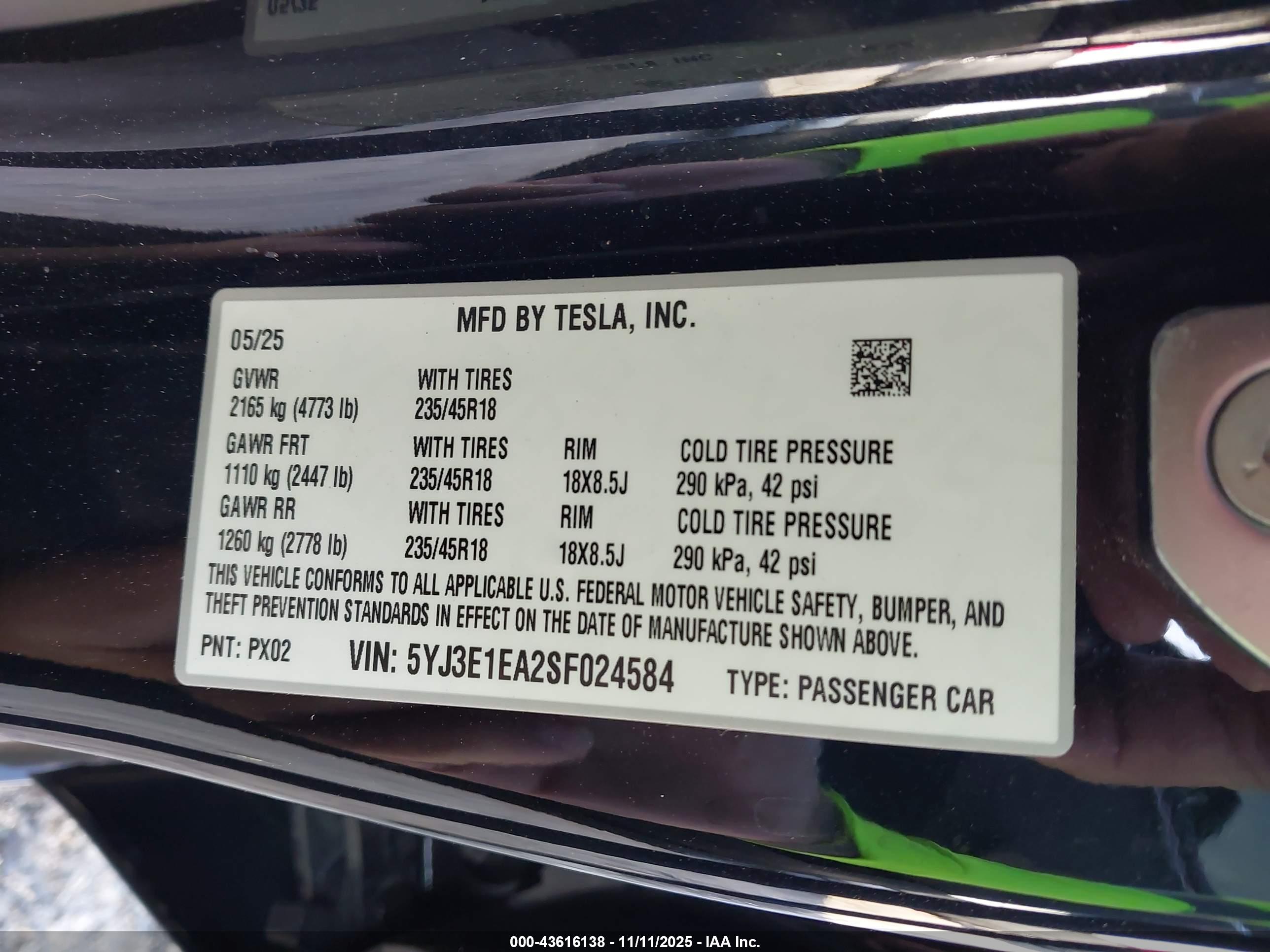 TESLA MODEL image 9