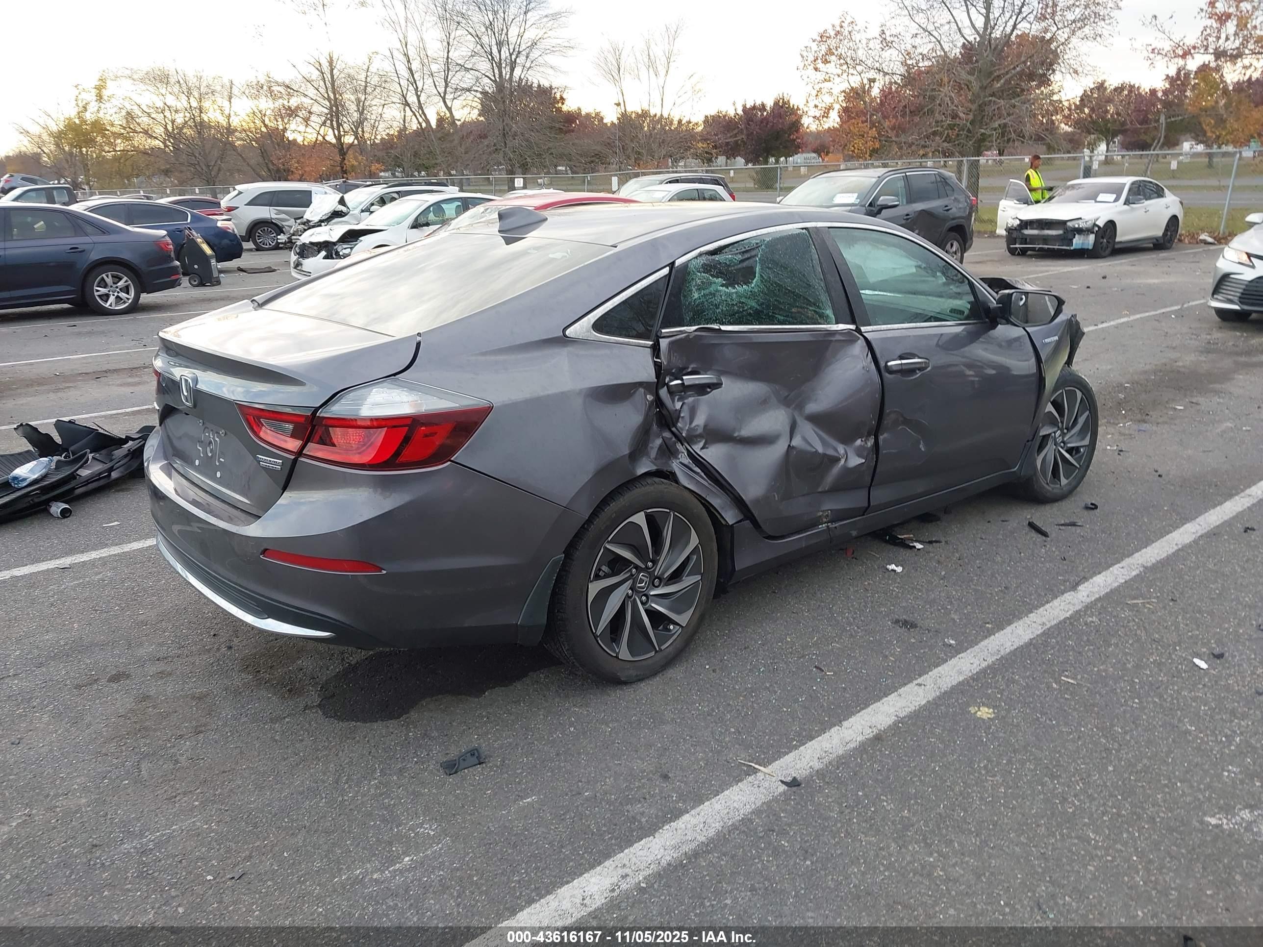 HONDA INSIGHT image 4