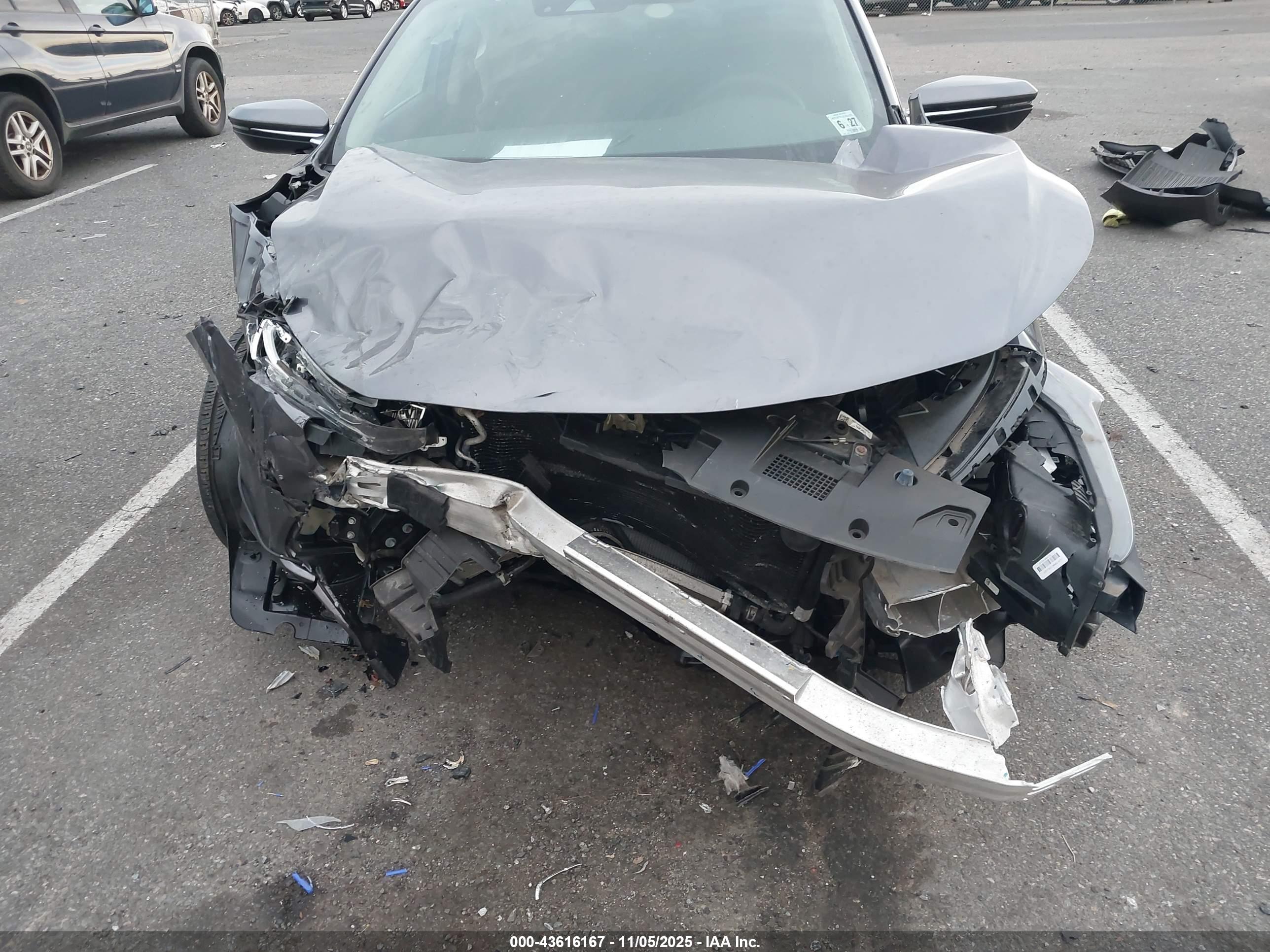 HONDA INSIGHT image 6
