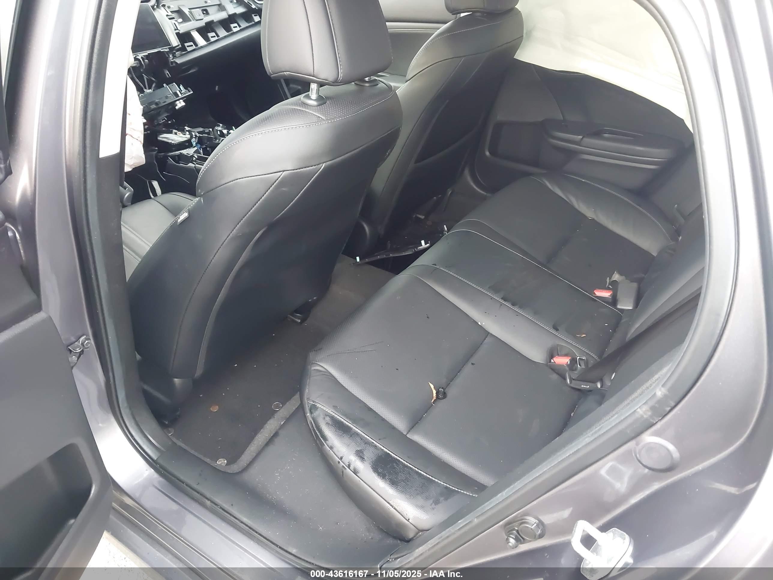 HONDA INSIGHT image 8